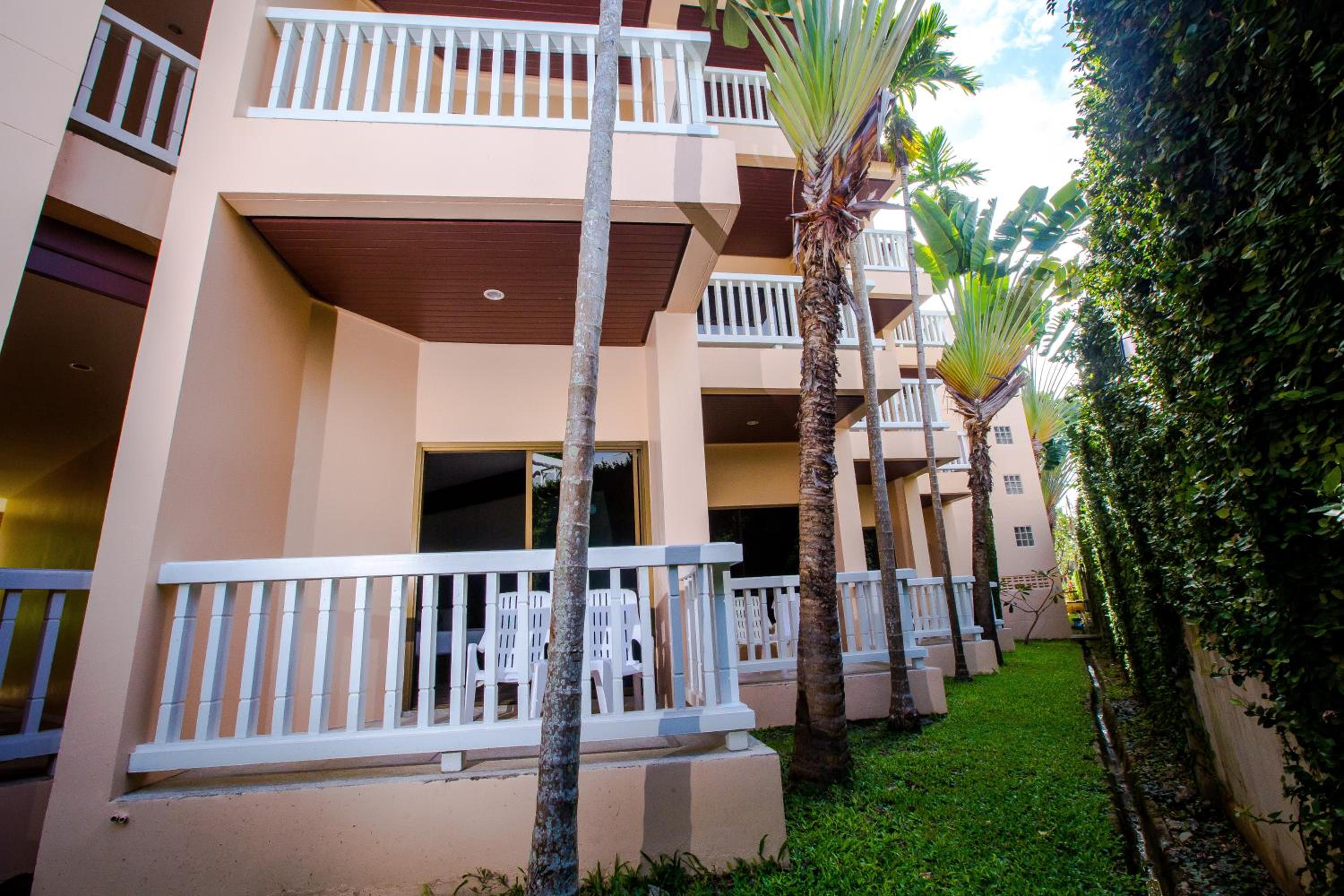 Superior Double or Twin Room - Photo 12