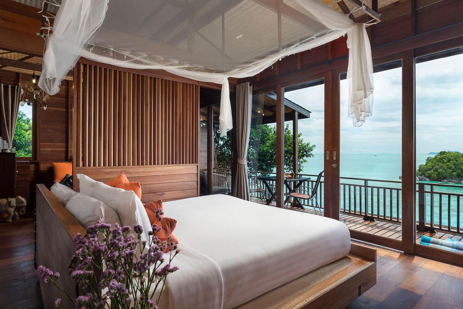 Grand Deluxe Room with Sea View