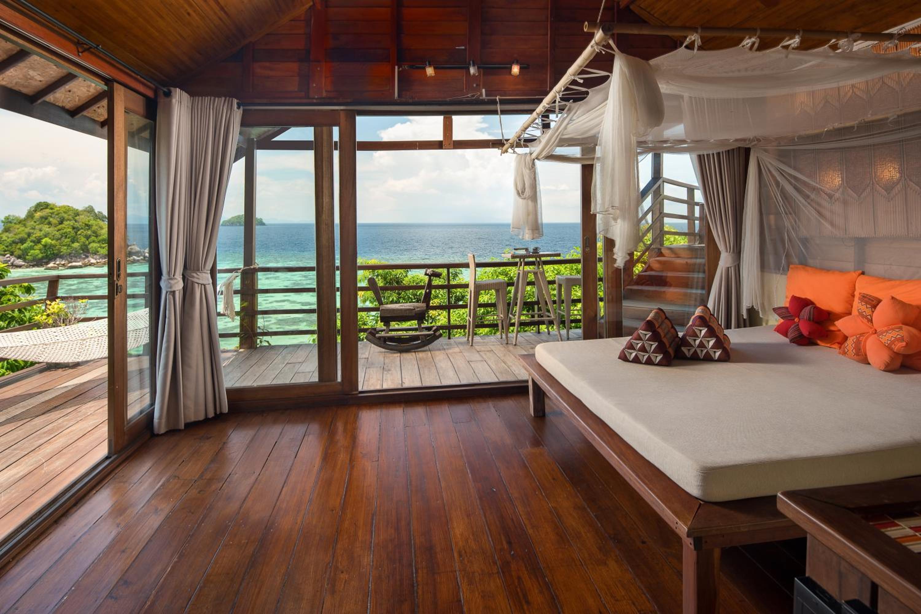 Grand Deluxe Pool Villa