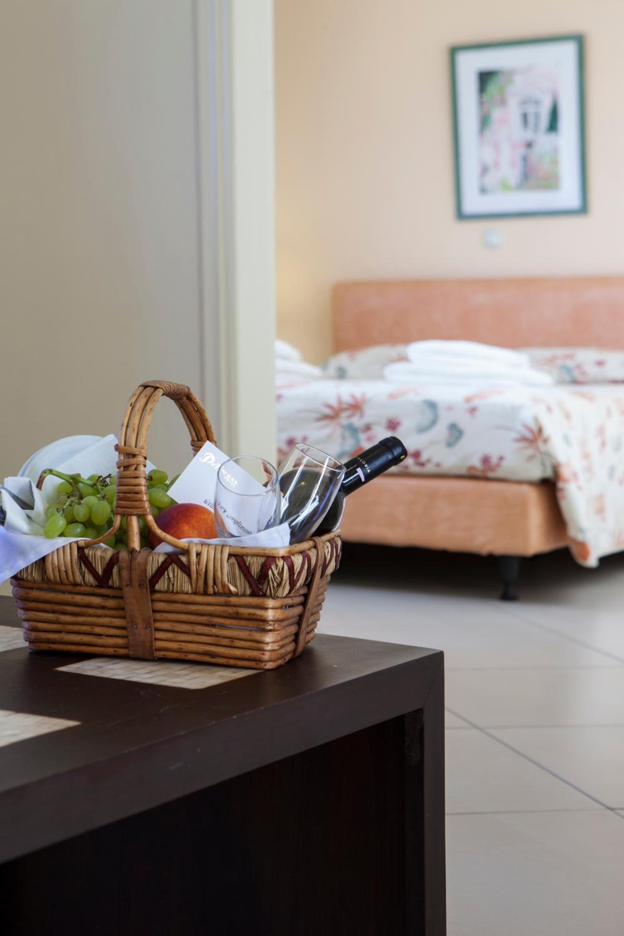 Deluxe Suite
