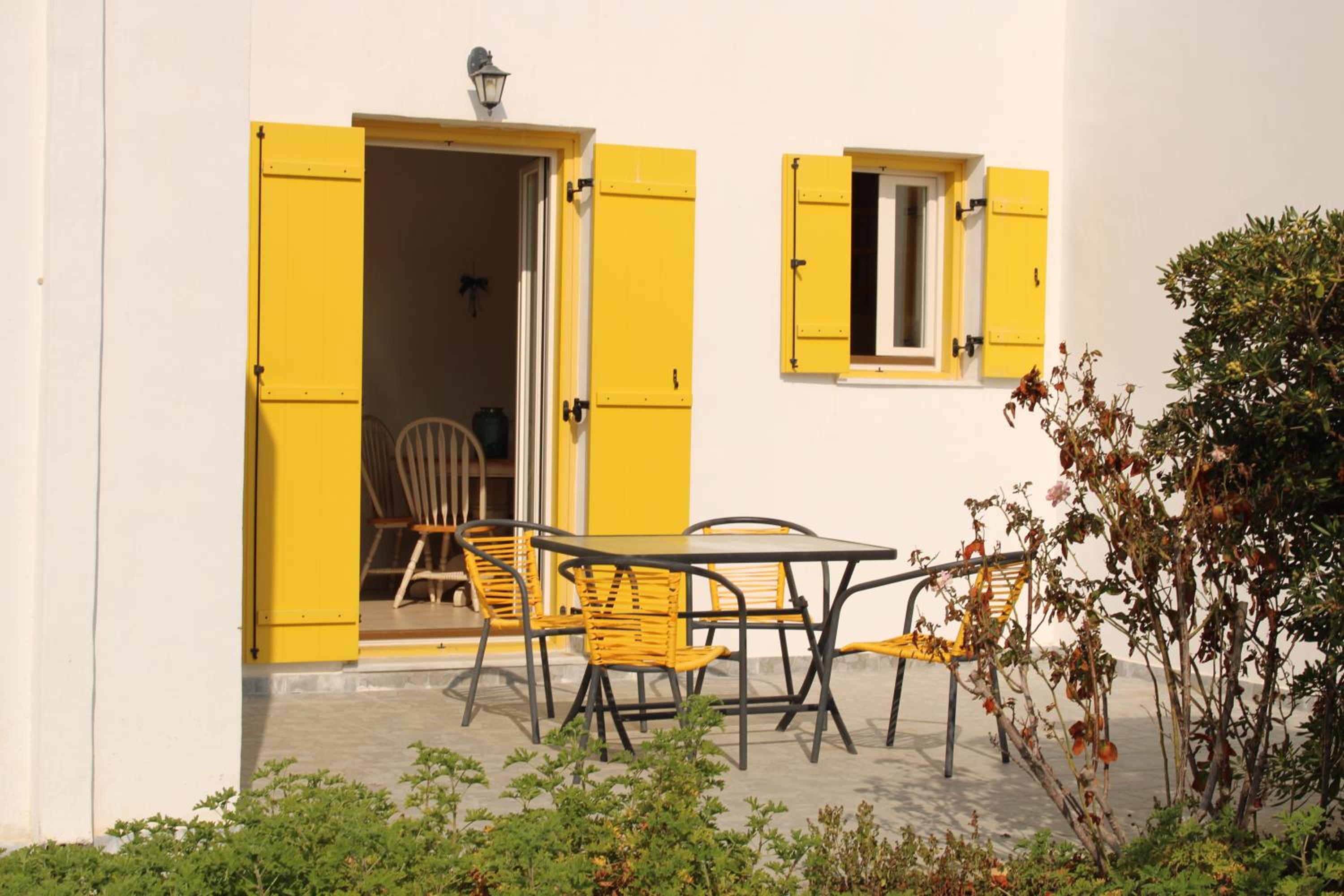 Two-Bedroom House photo 2