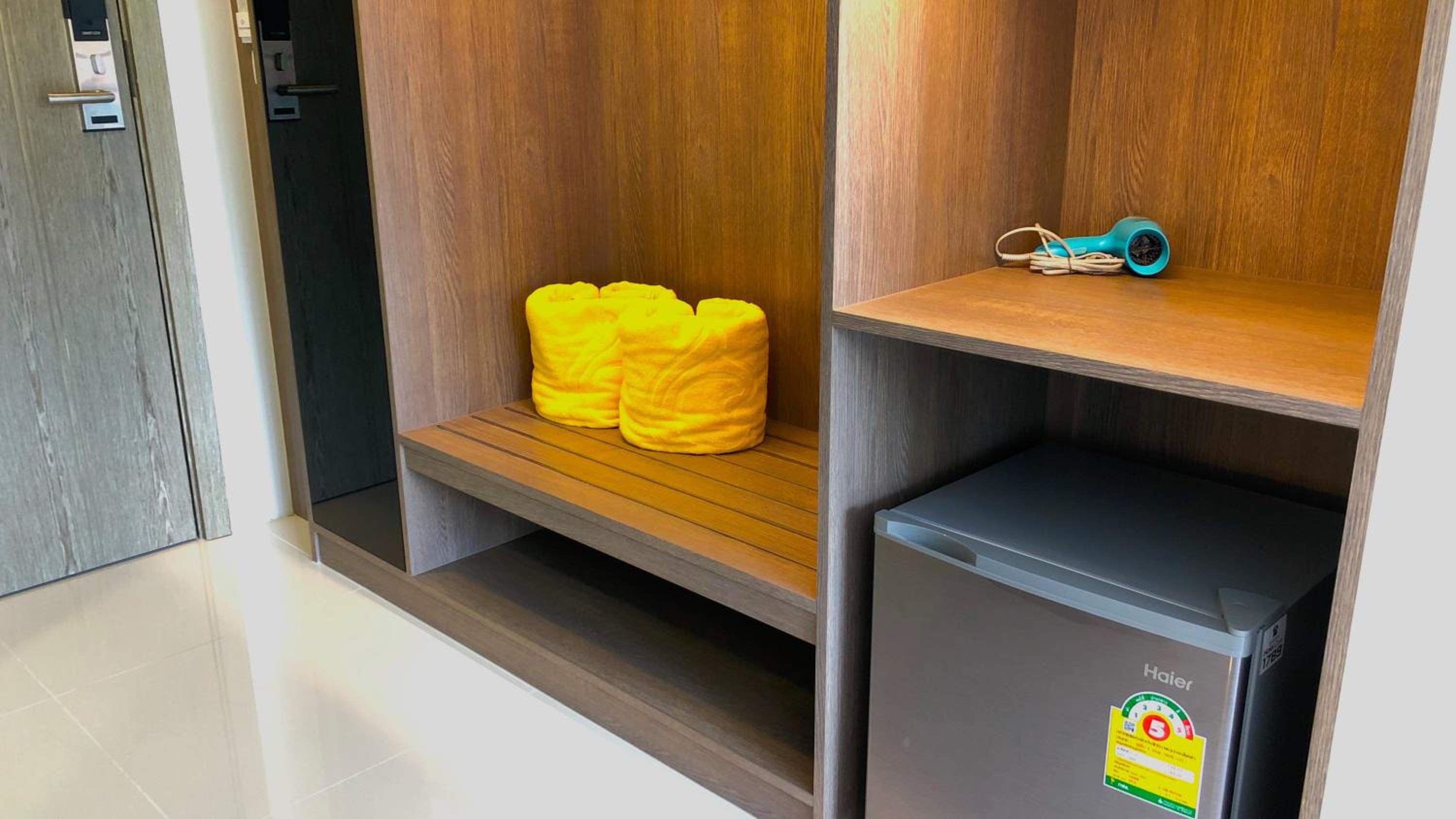 Superior Double or Twin Room - Photo 10