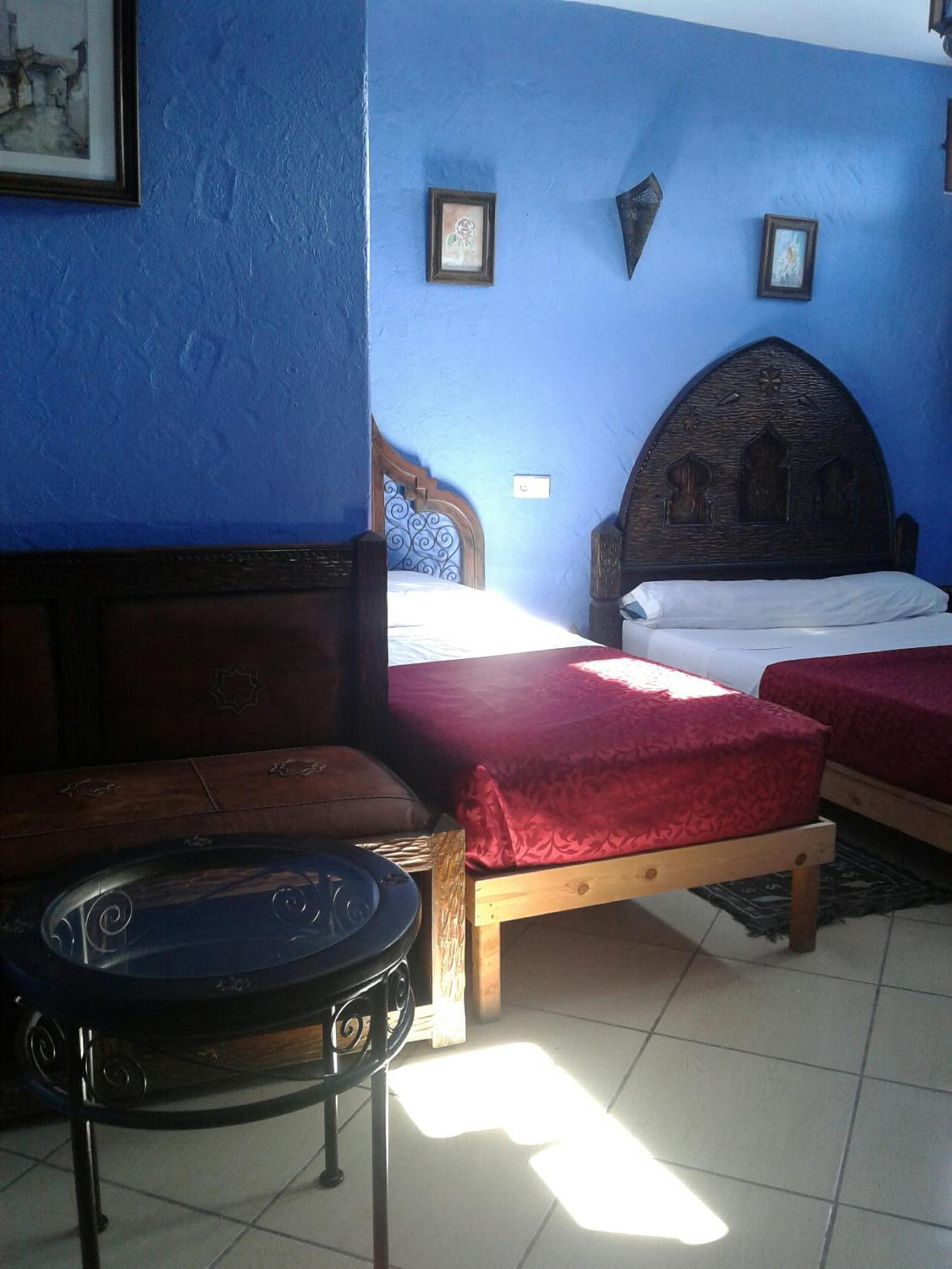 Standard Twin Room - Photo 2