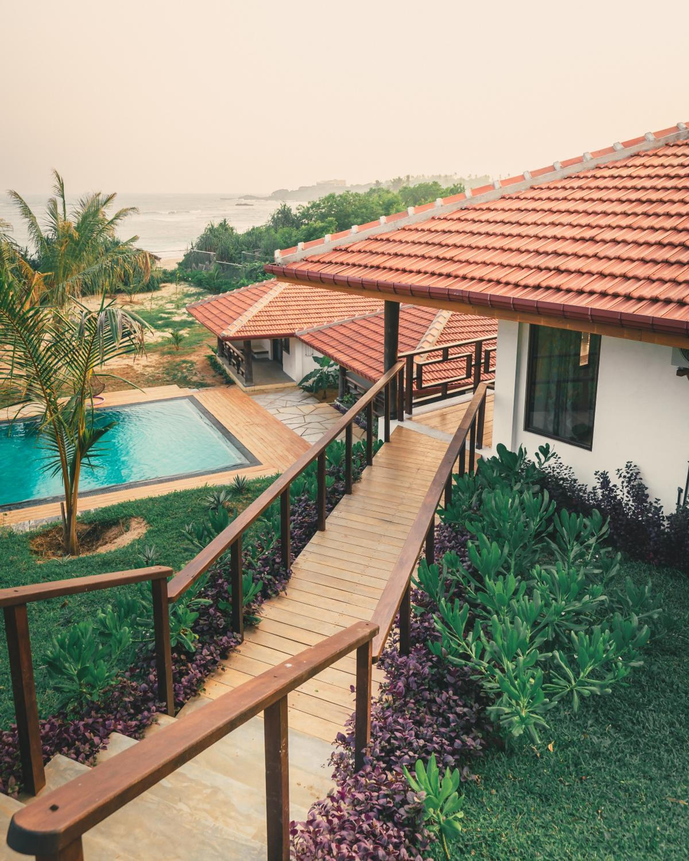 Pool Bungalow - Beach Front photo 2