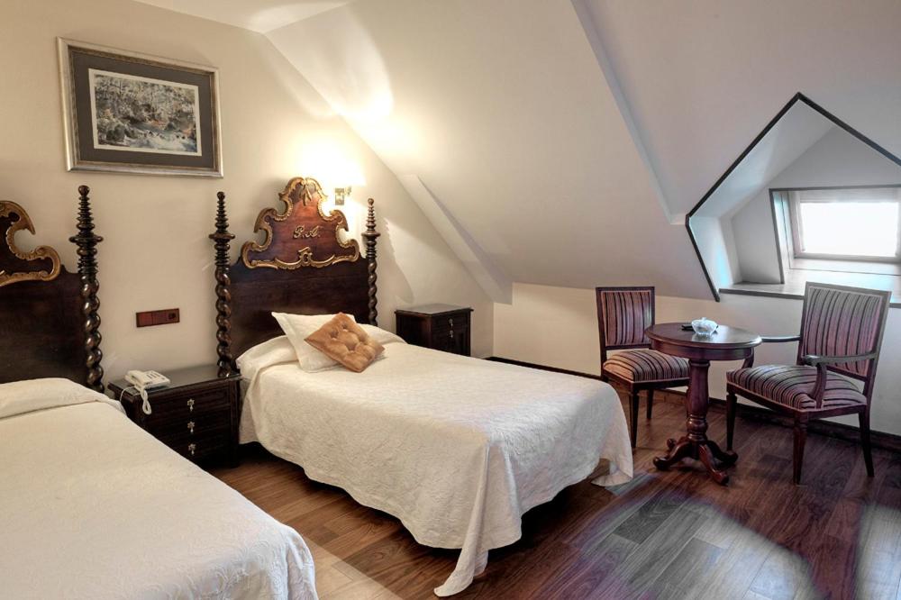 Habitación Doble Estándar o con Dos Camas Individuales.