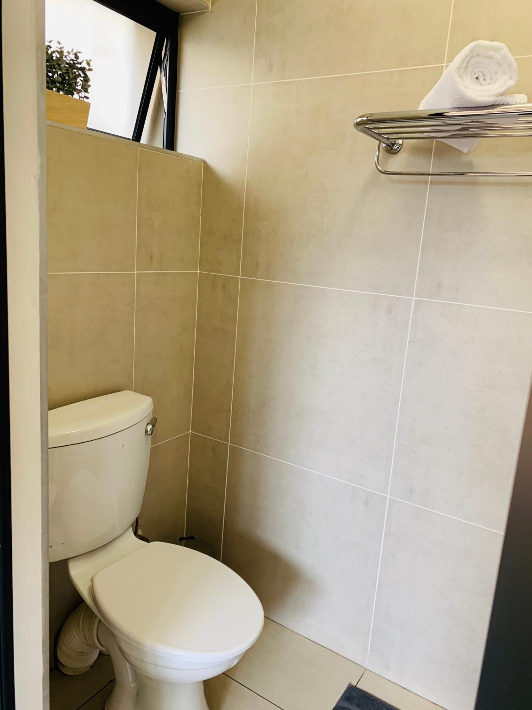 Deluxe Double Room - Photo 17