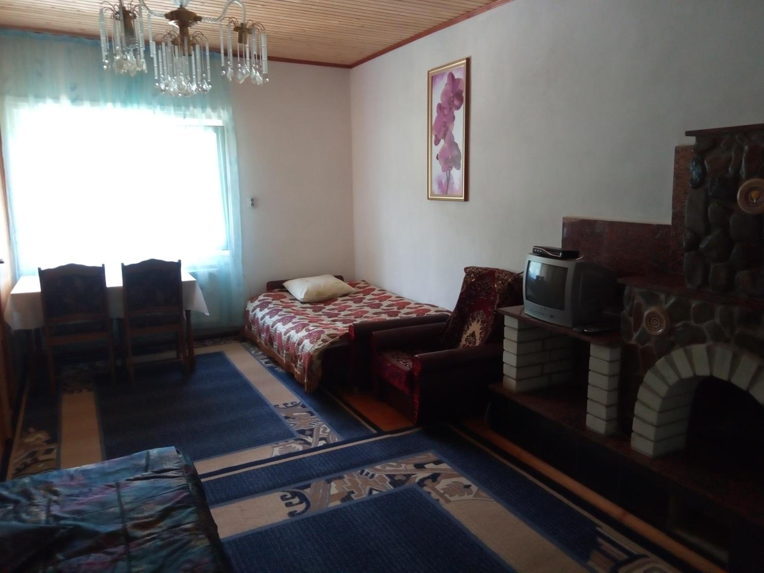 Comfort Triple Room with Shower photo 3