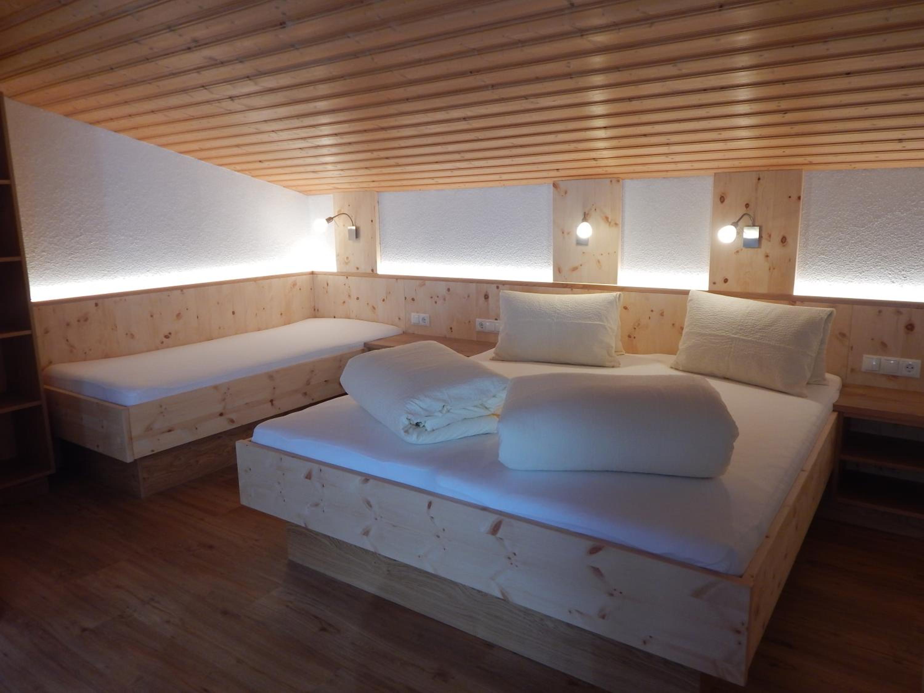 Two-Bedroom Apartment with Balcony photo 1