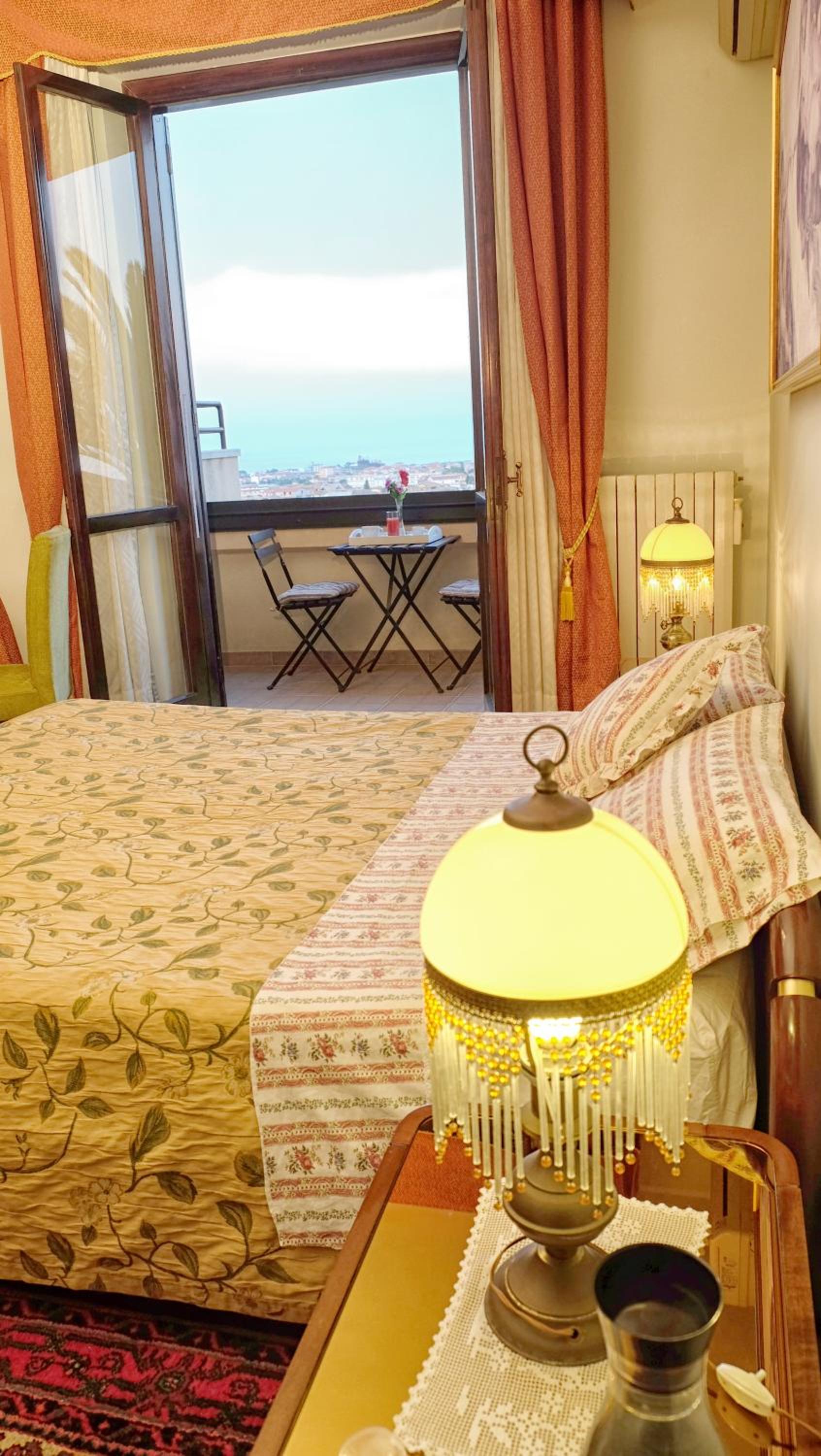 Double Room with Balcony and Sea View photo 1