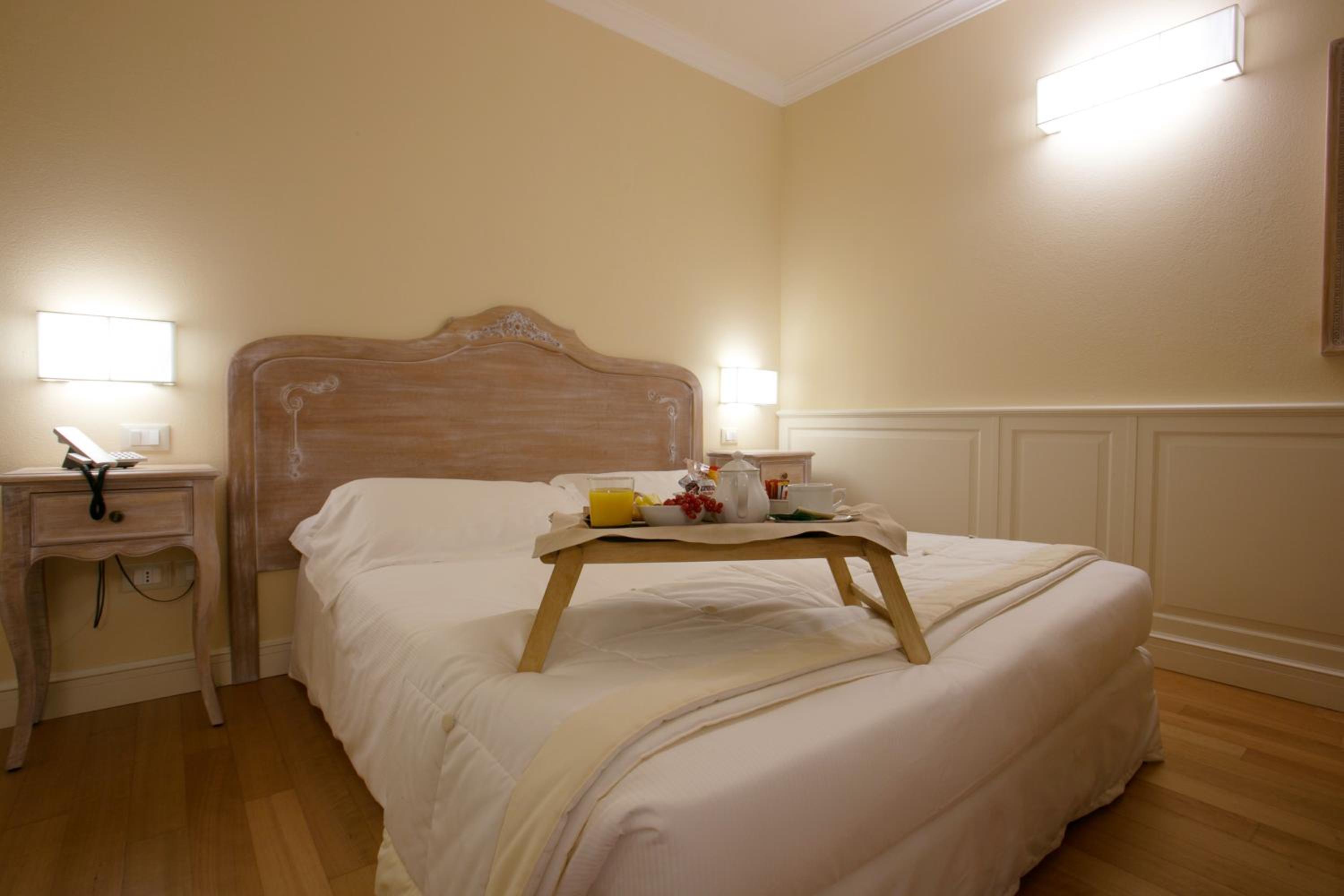 Junior Suite - Photo 1
