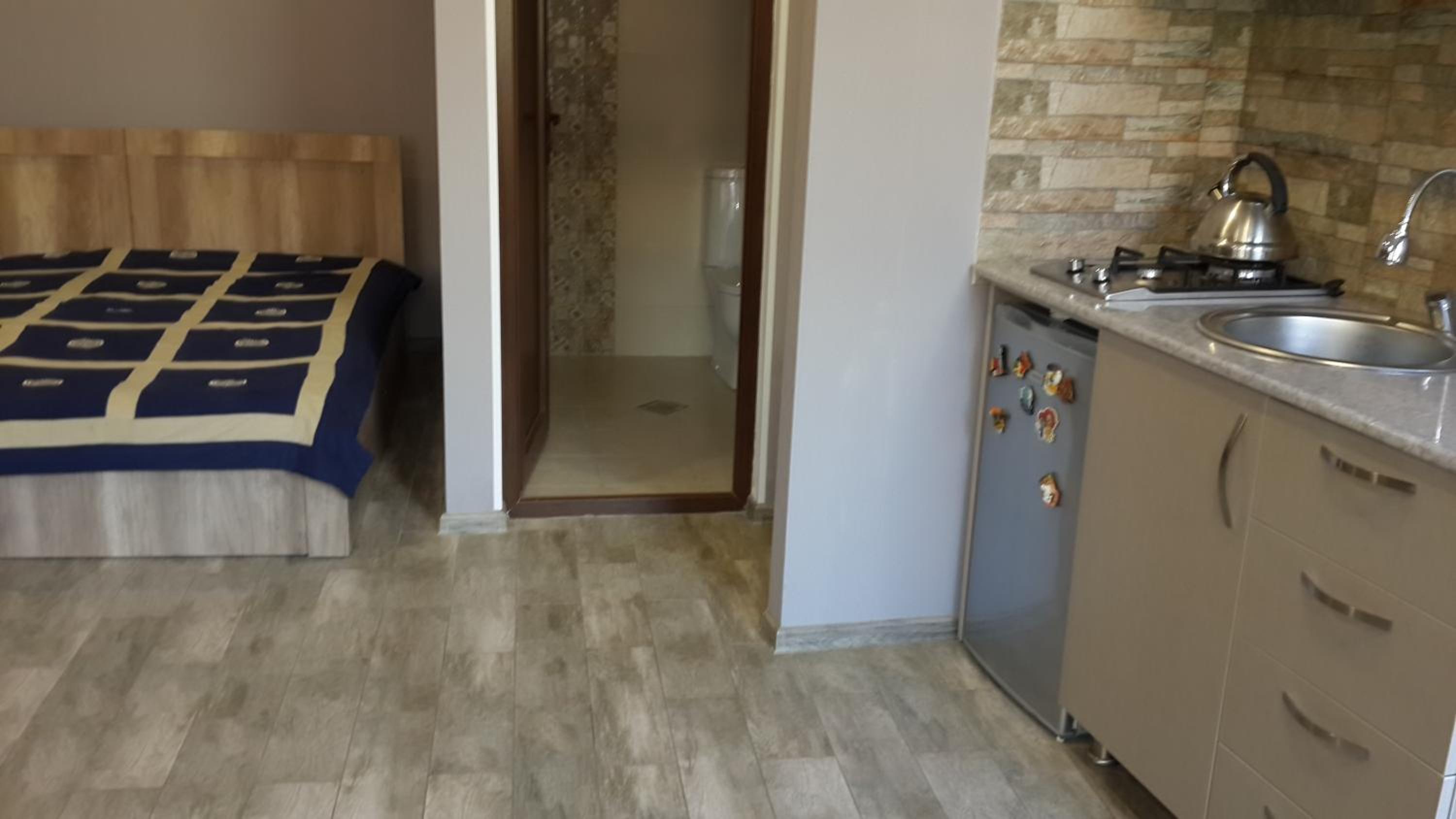 Family Room With Bath photo 3
