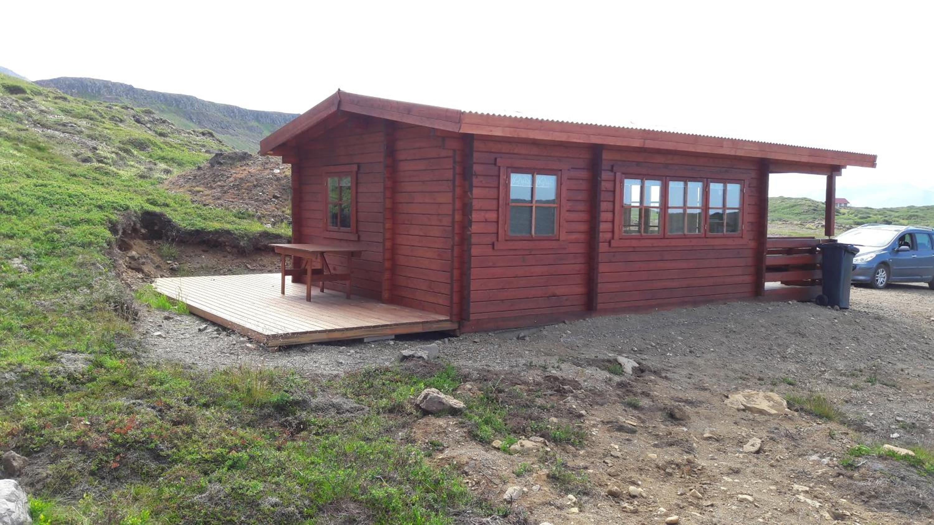 One-Bedroom House - Photo 17