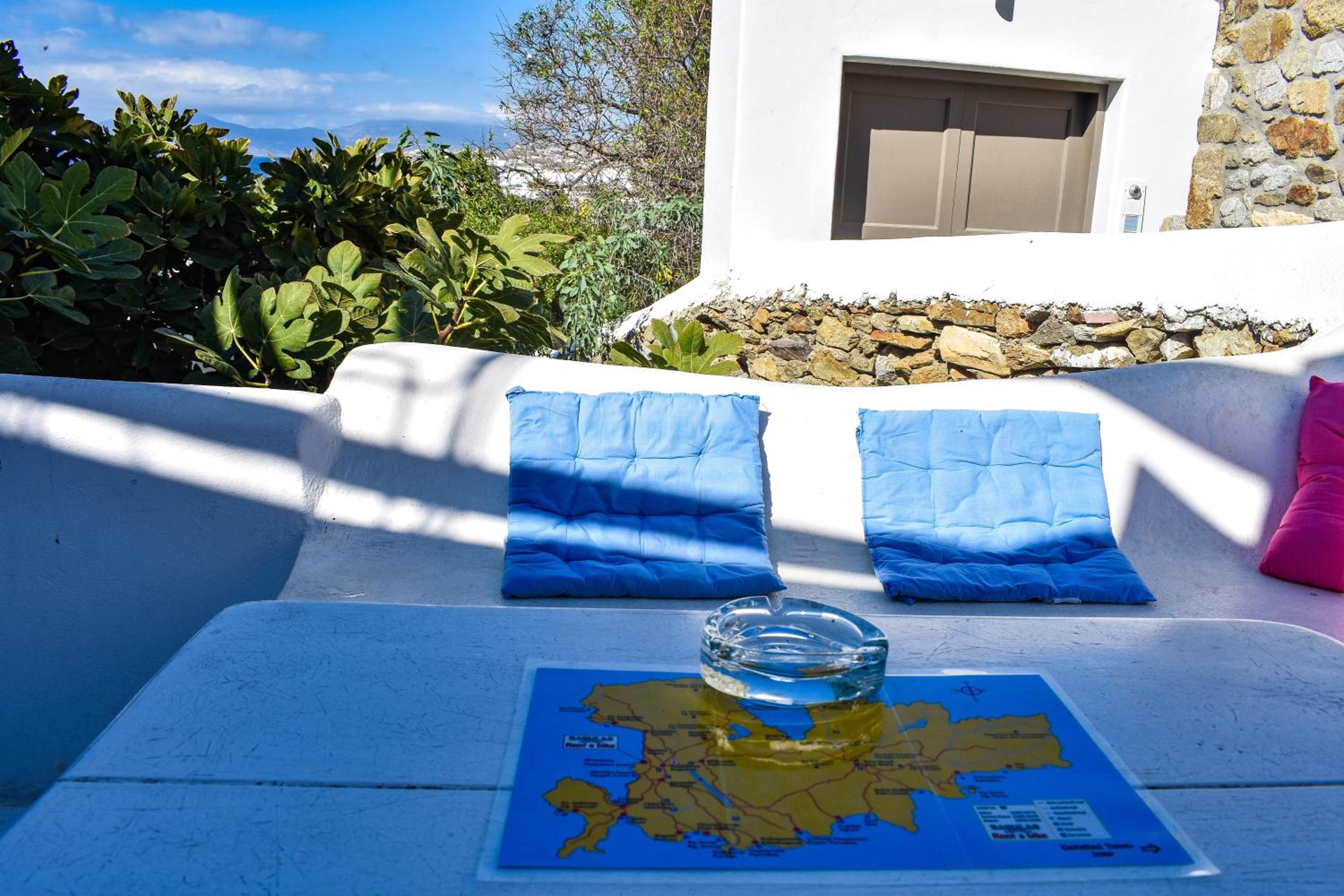 Mykonos Town Suite with Hot Tub photo 2