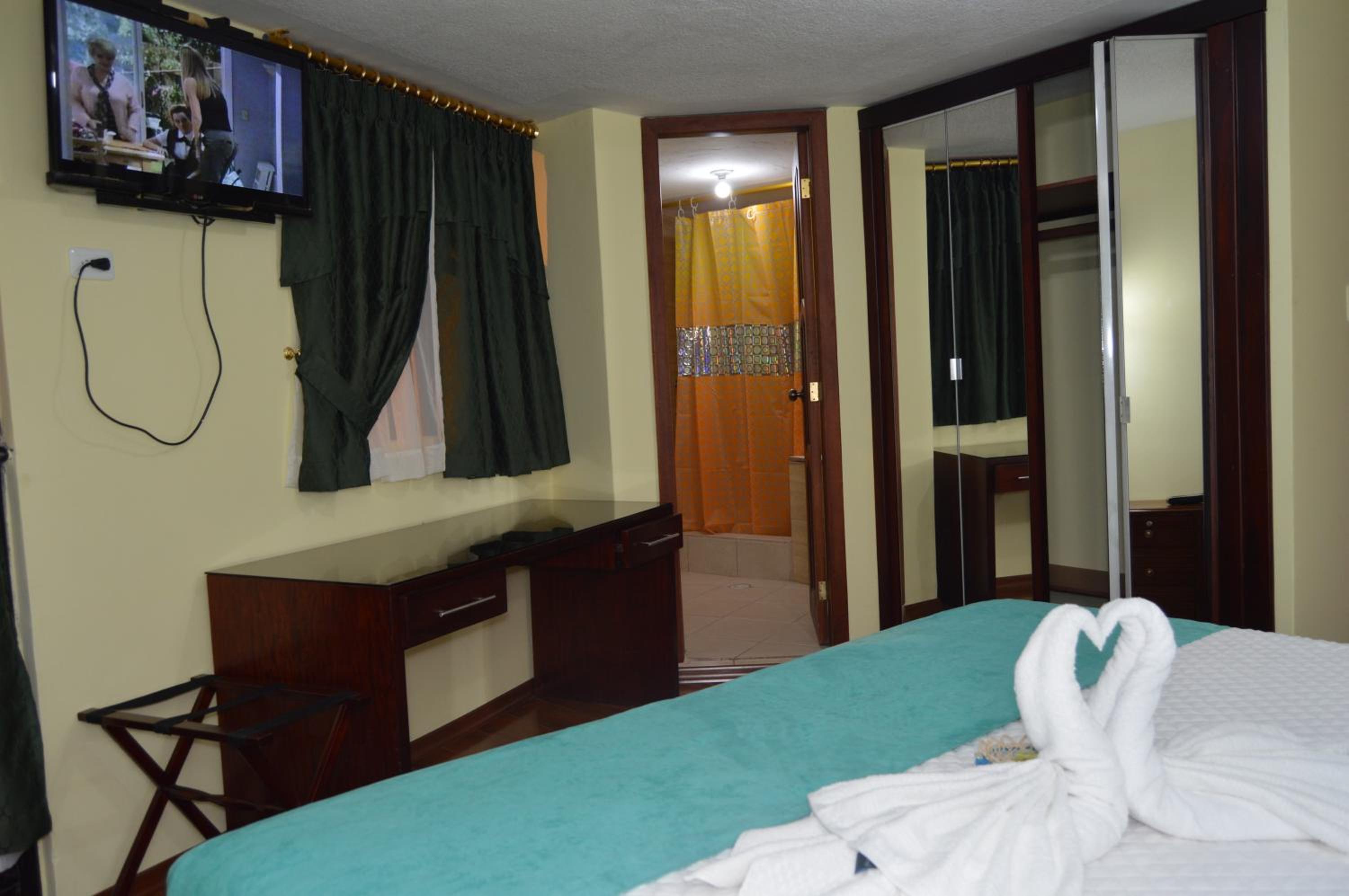 Double Room with Private Bathroom photo 2