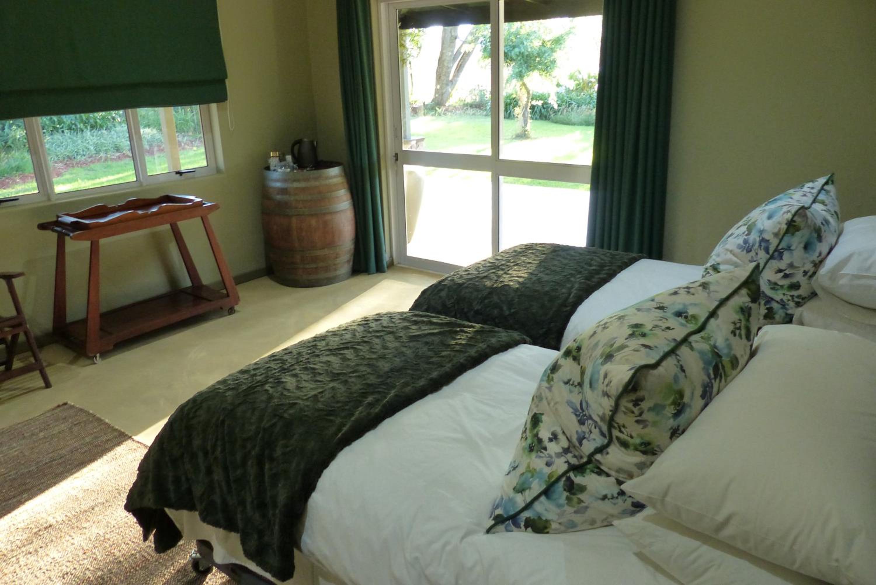 Double or Twin Room with Private Bathroom - Photo 3