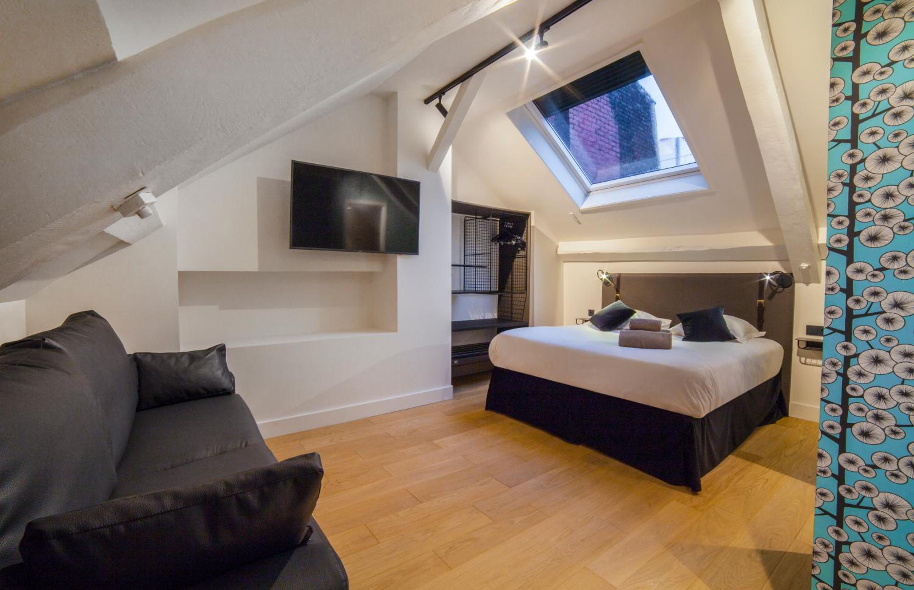 Privilege Family Room