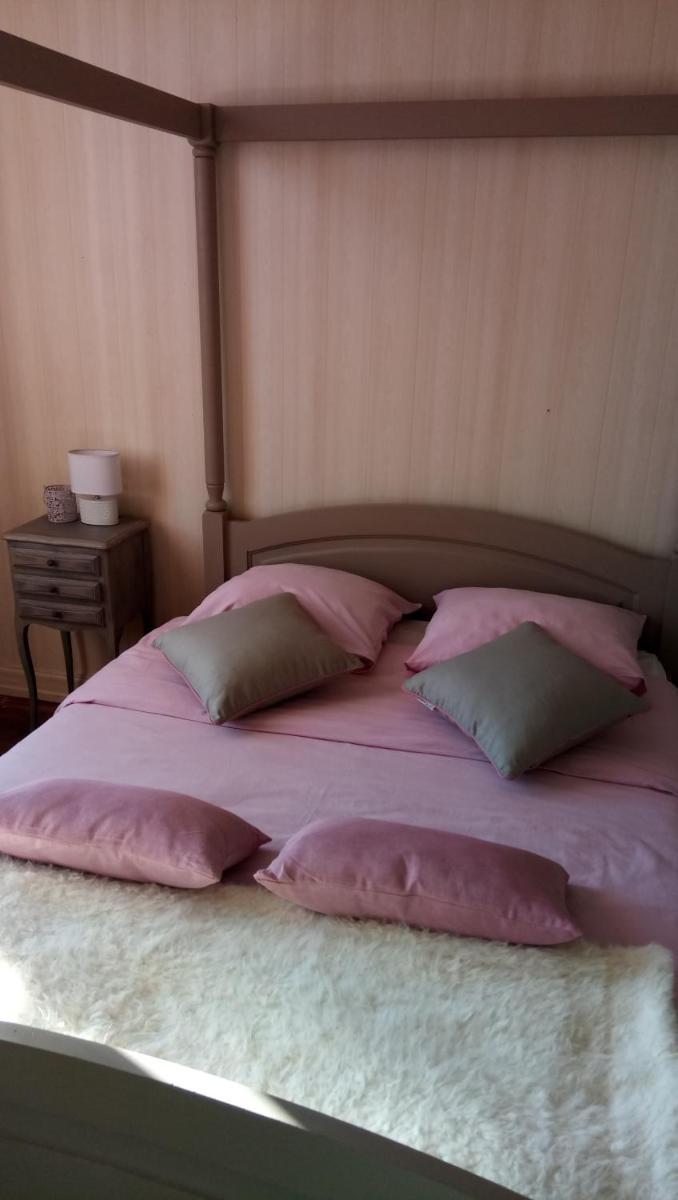Apartment photo 2