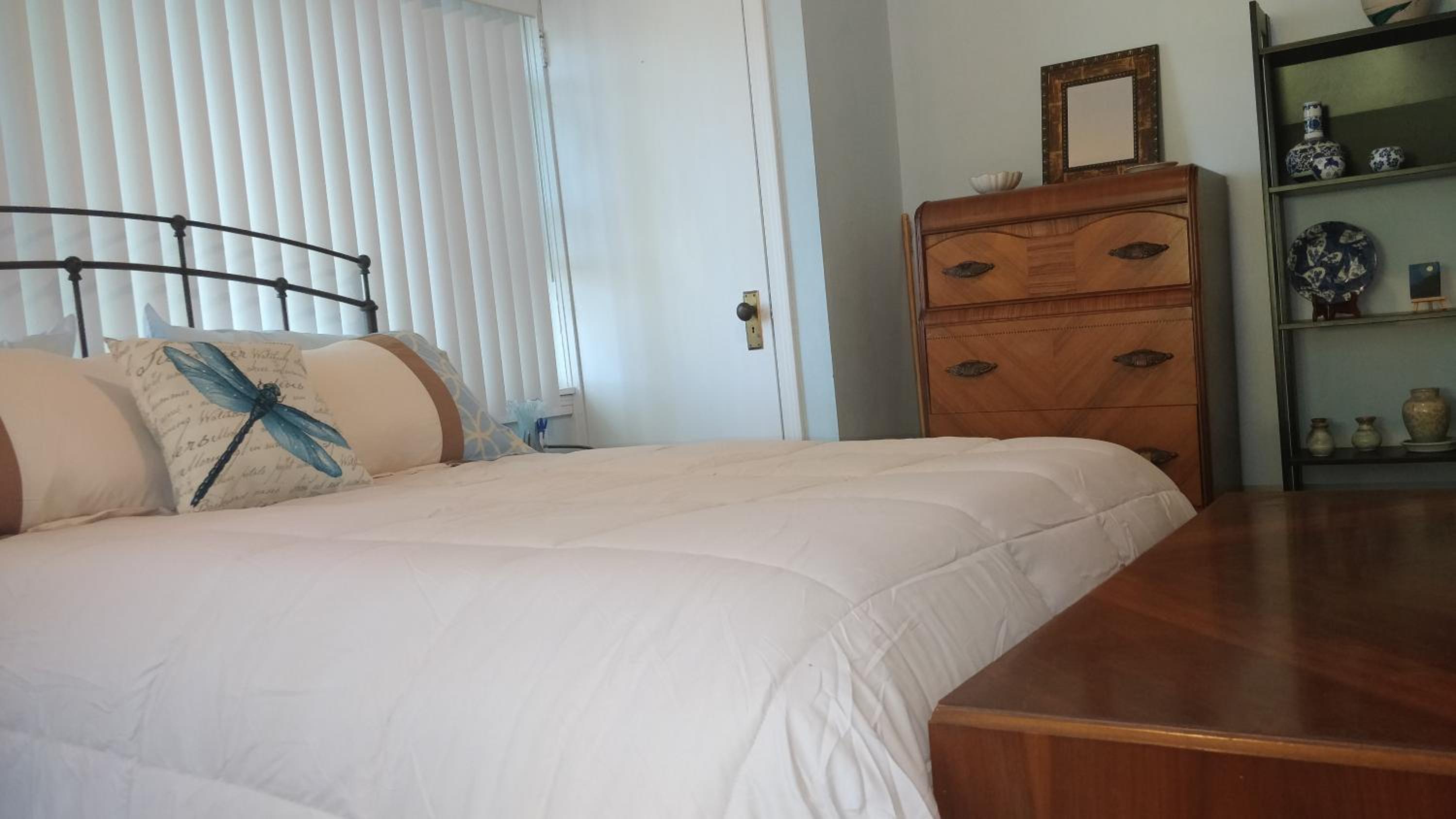 Standard Queen Room photo 3
