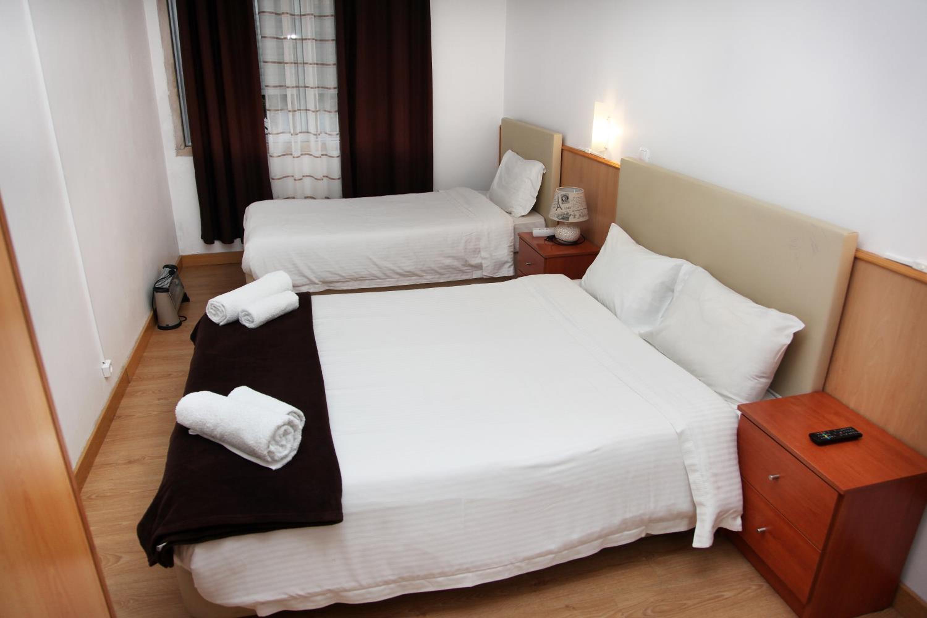 Triple Room - Photo 6