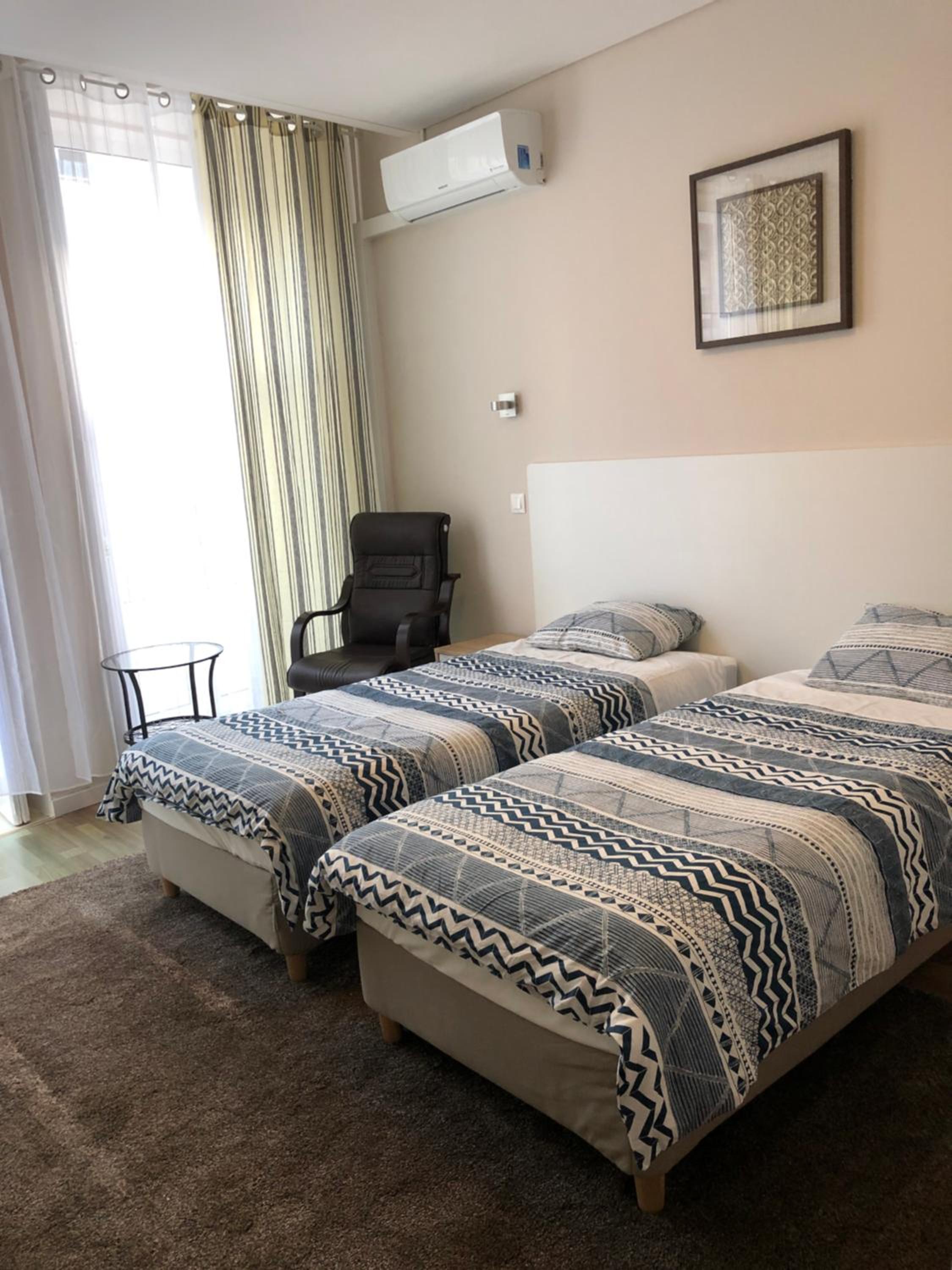 Double or Twin Room with Balcony - Photo 12