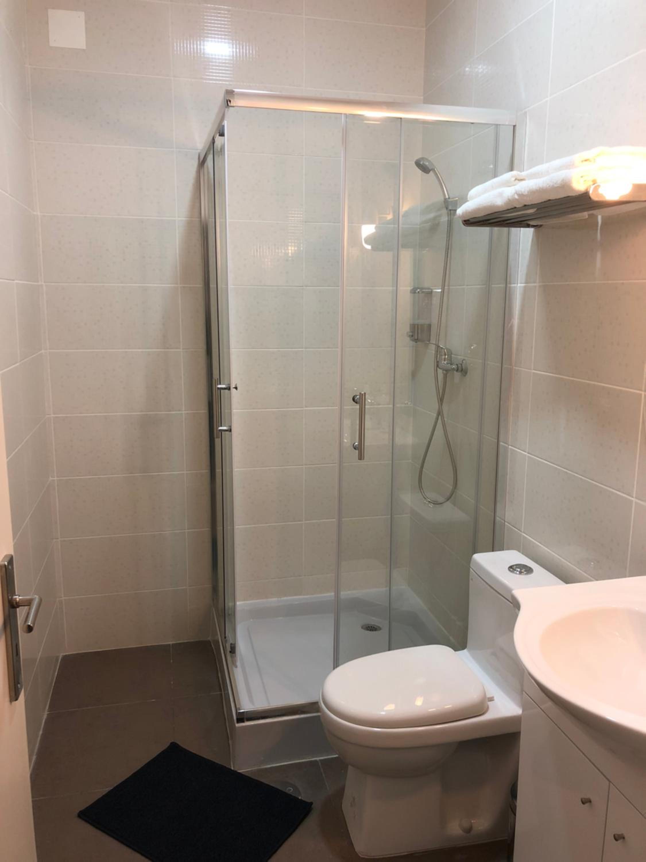 Deluxe Double Room with Extra Bed - Photo 2