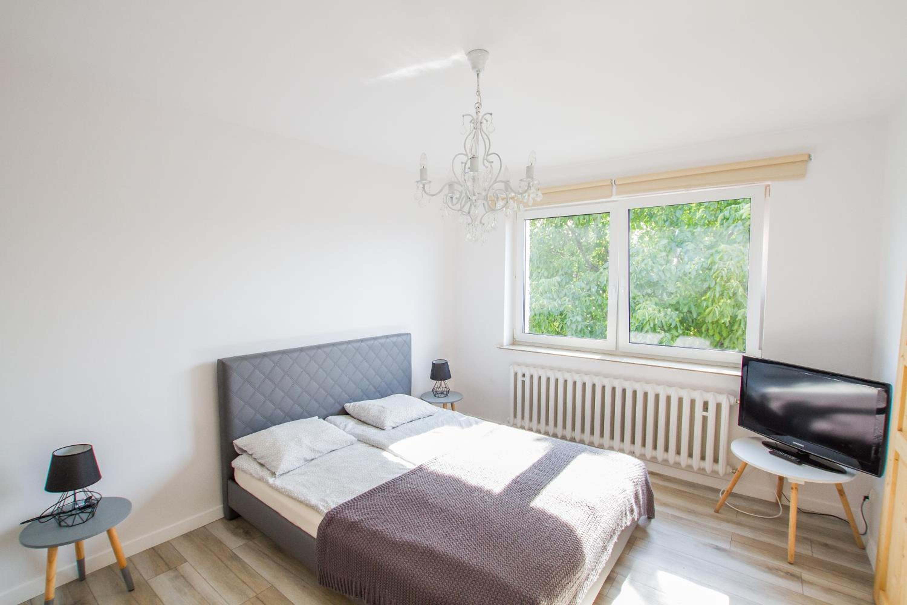 Quadruple Room with Bathroom - Photo 6