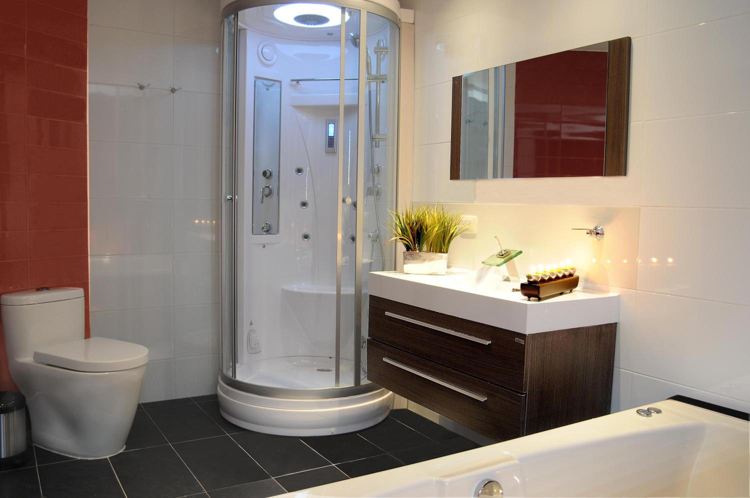 Deluxe Suite with Spa Bath photo 2