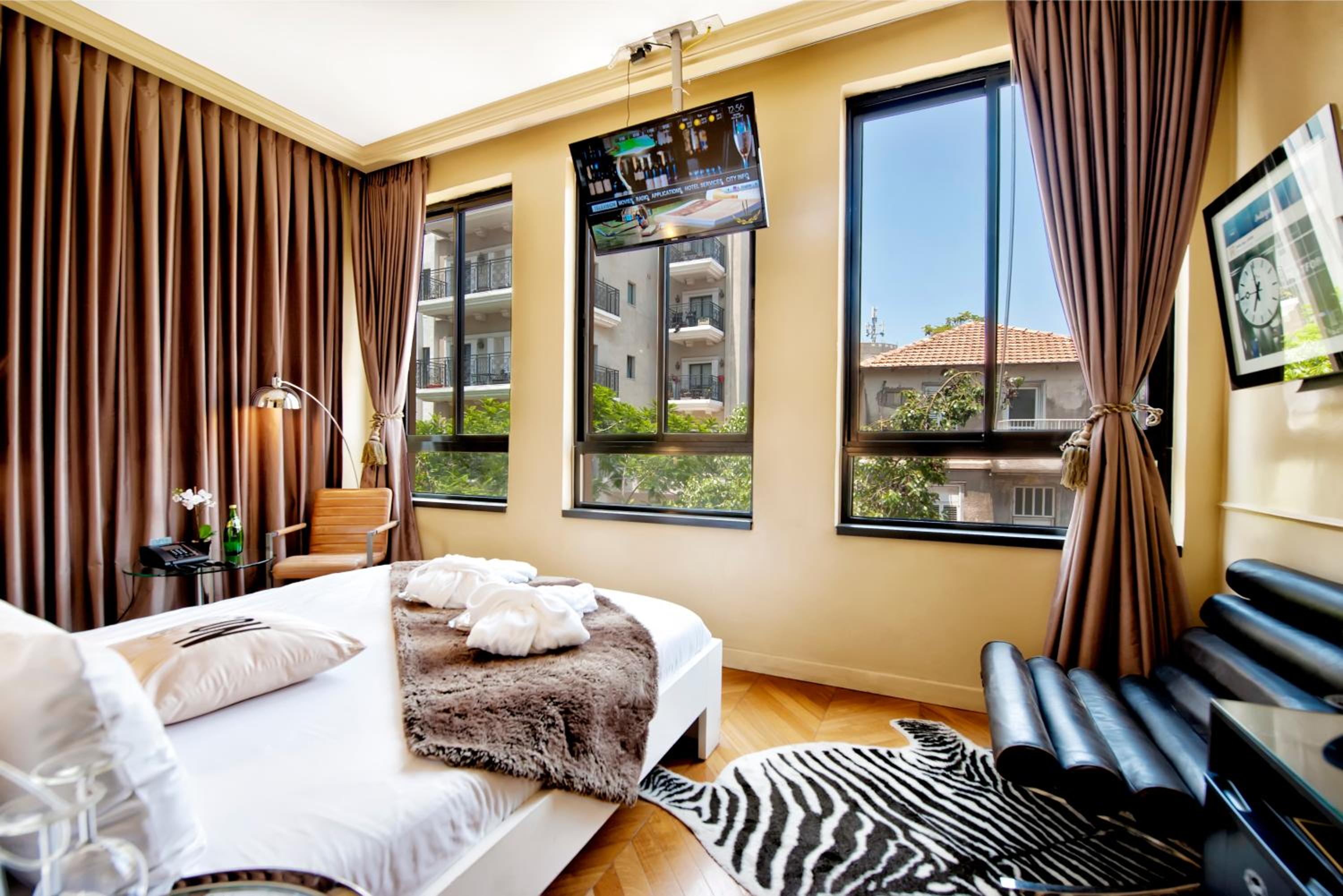Luxury Room with City View photo 1