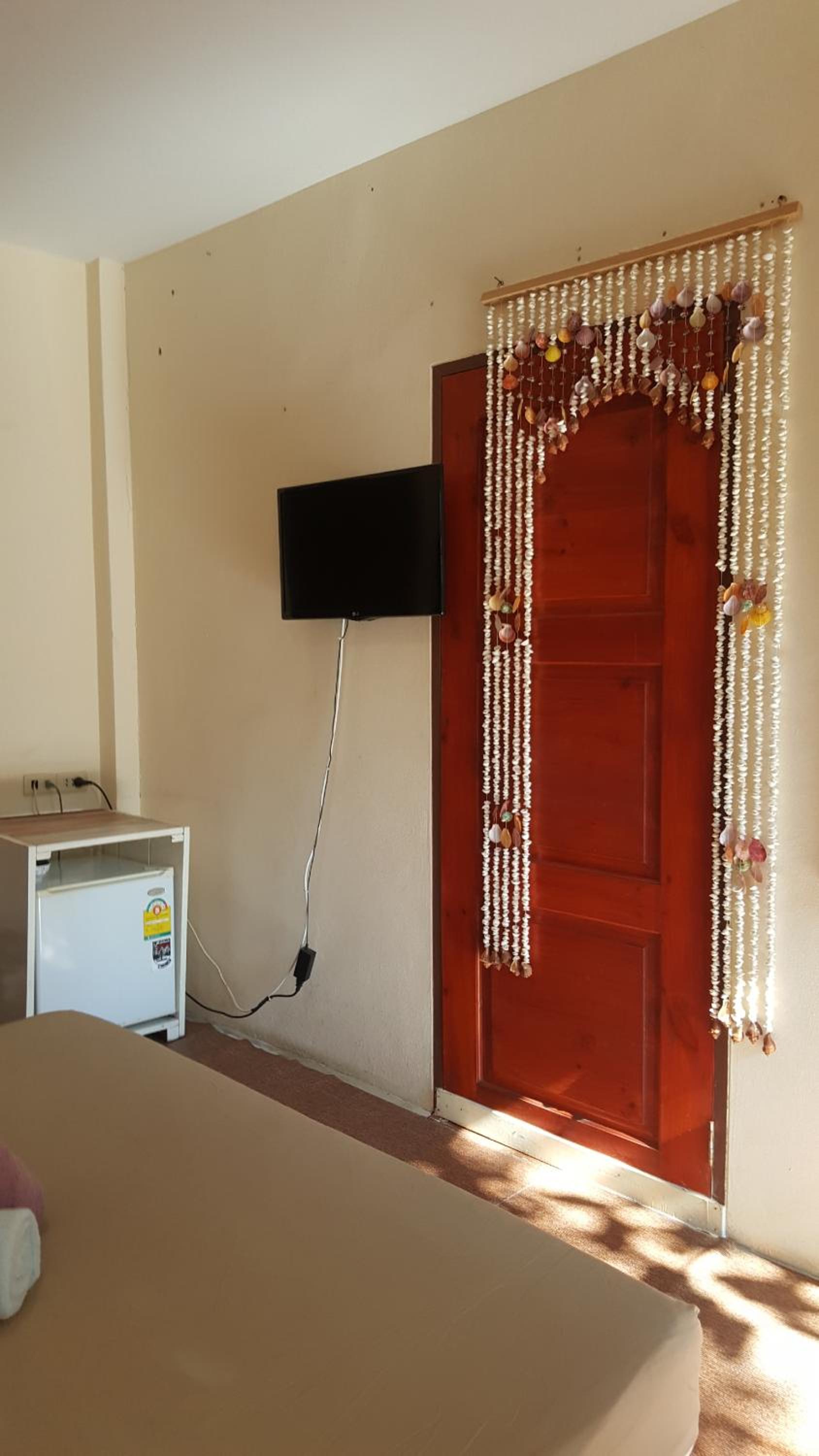 Standard Double Room with Private Bathroom - Photo 1