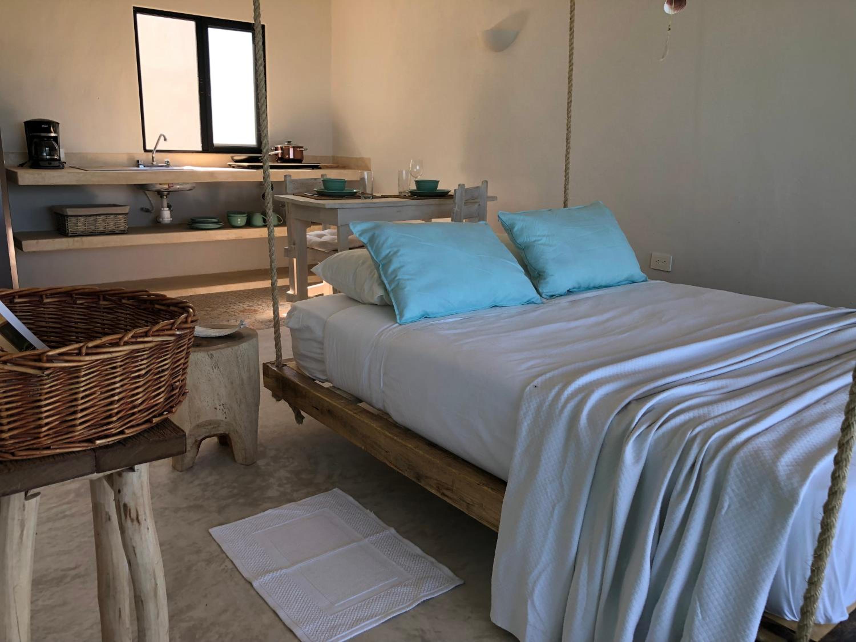 Superior Suite with Sea View - Photo 8