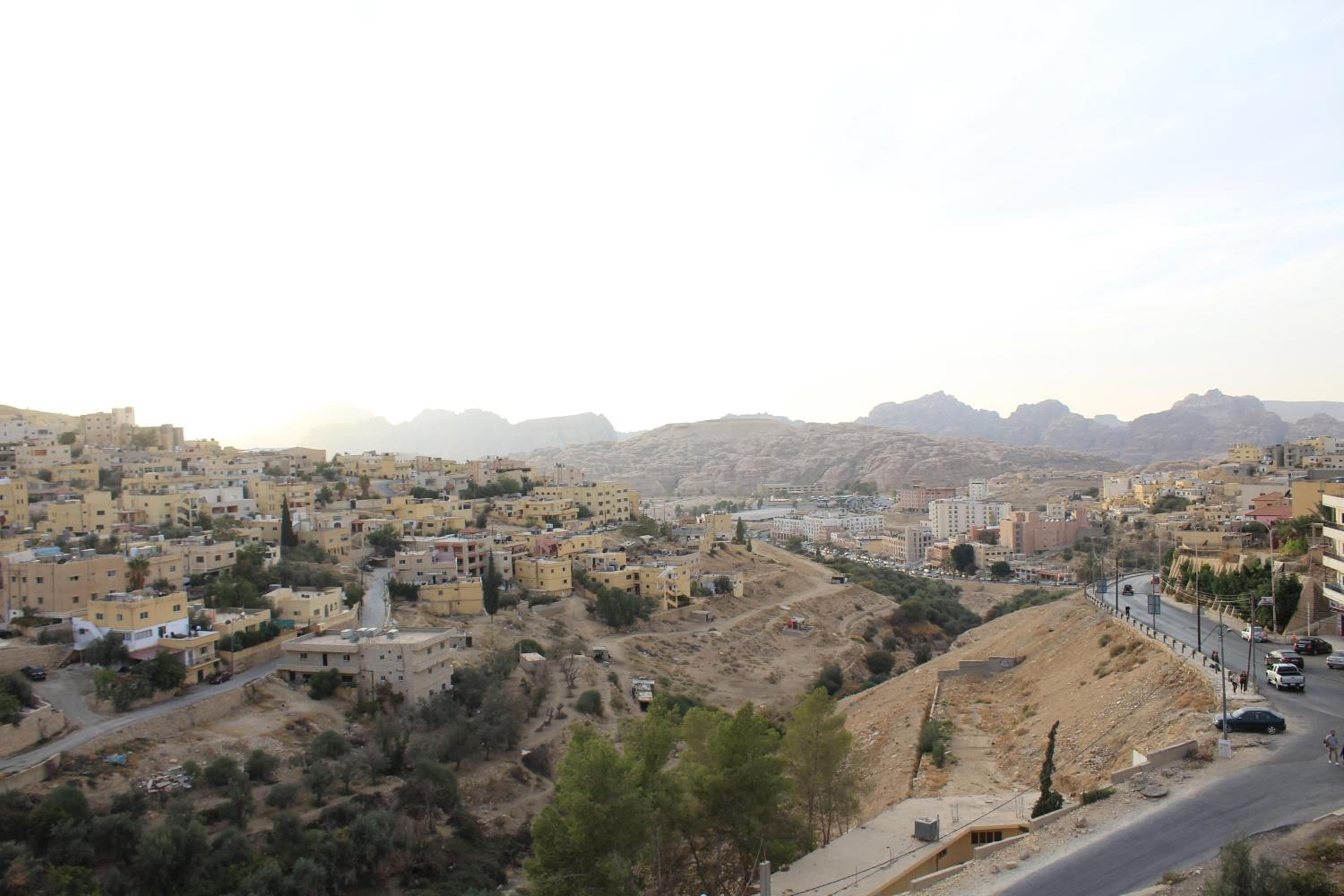 Apartment with Mountain View photo 2