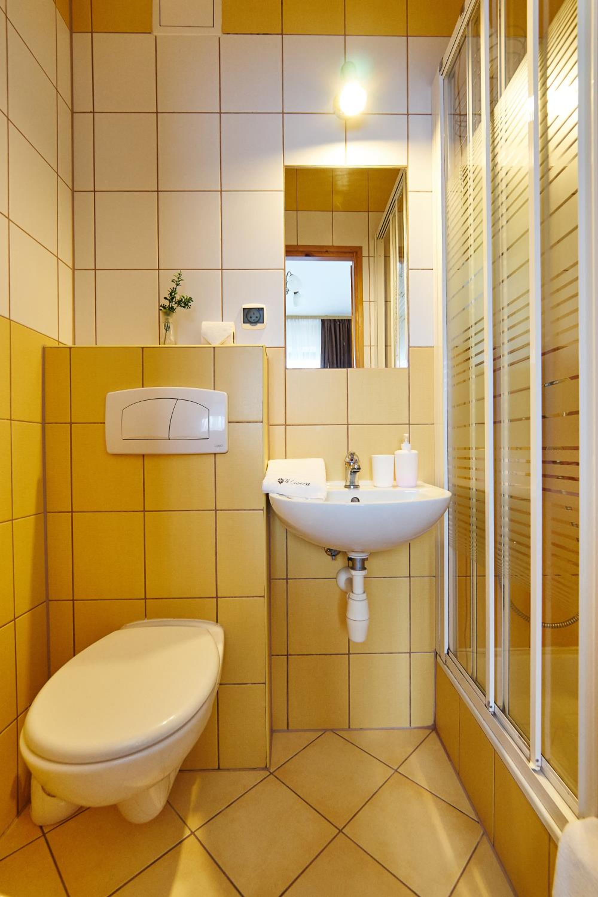 Triple Room - Photo 14