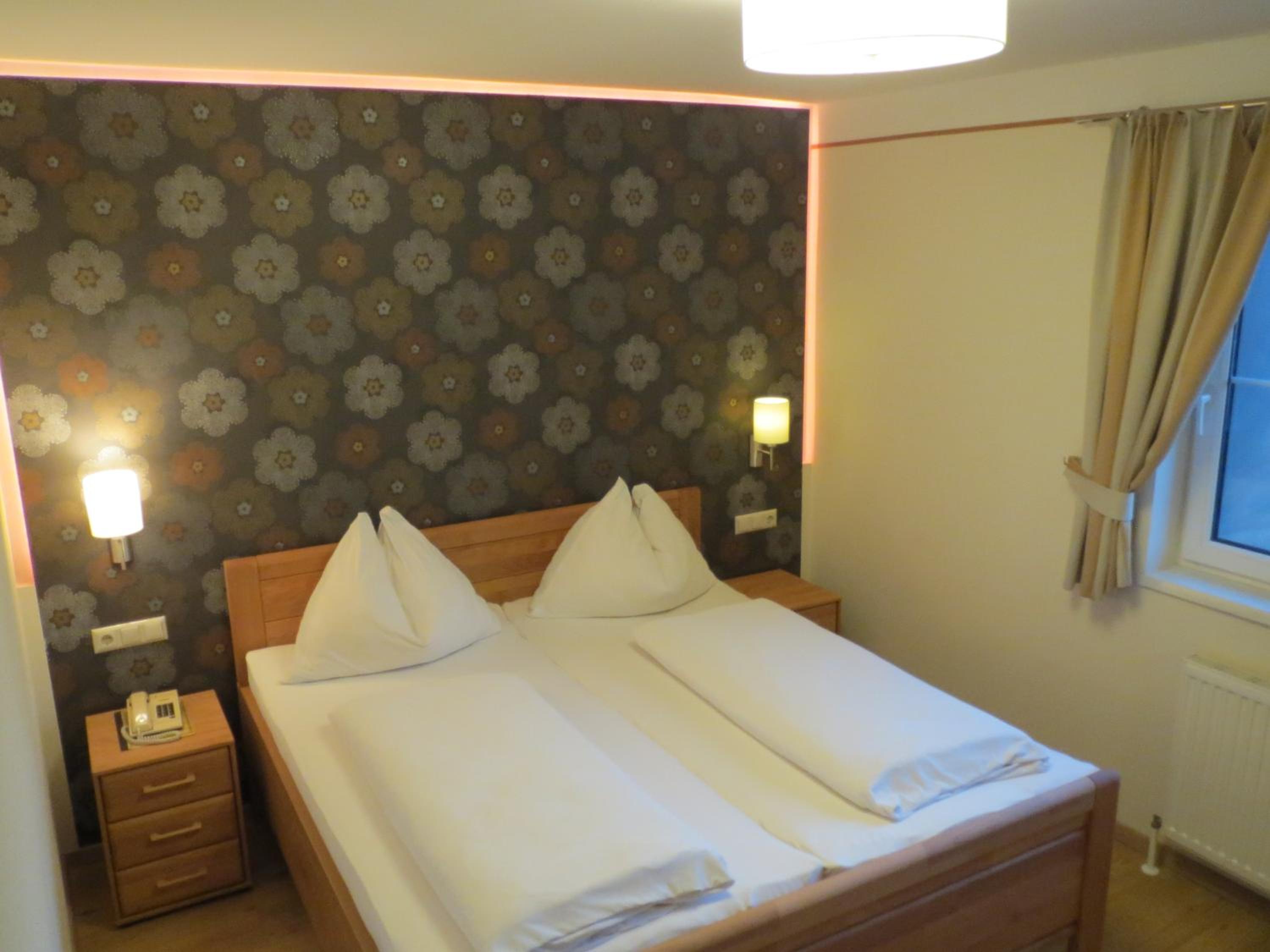 Triple Room with Shower - Photo 1