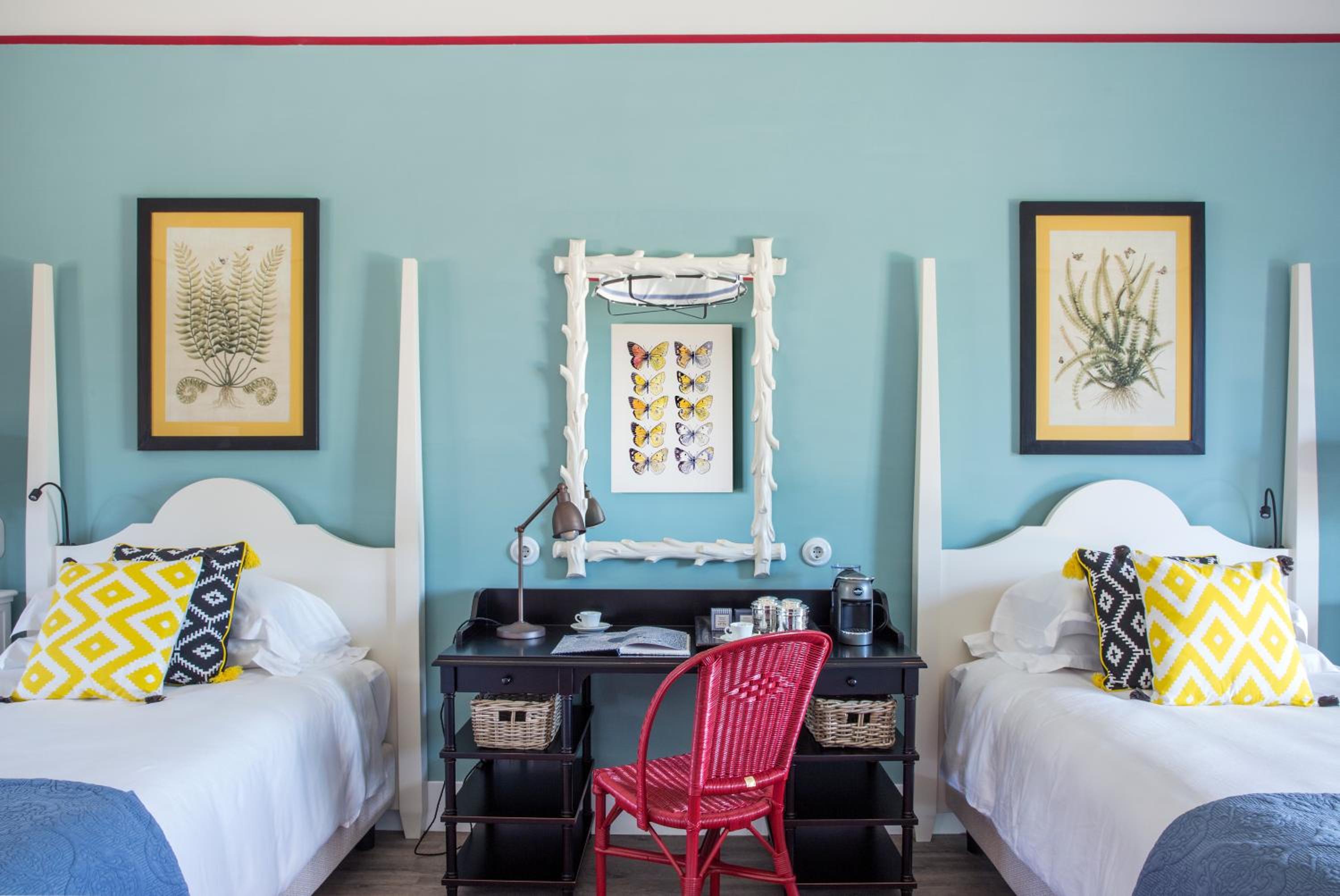 Deluxe Junior Suite with Two Queen Beds  photo 2