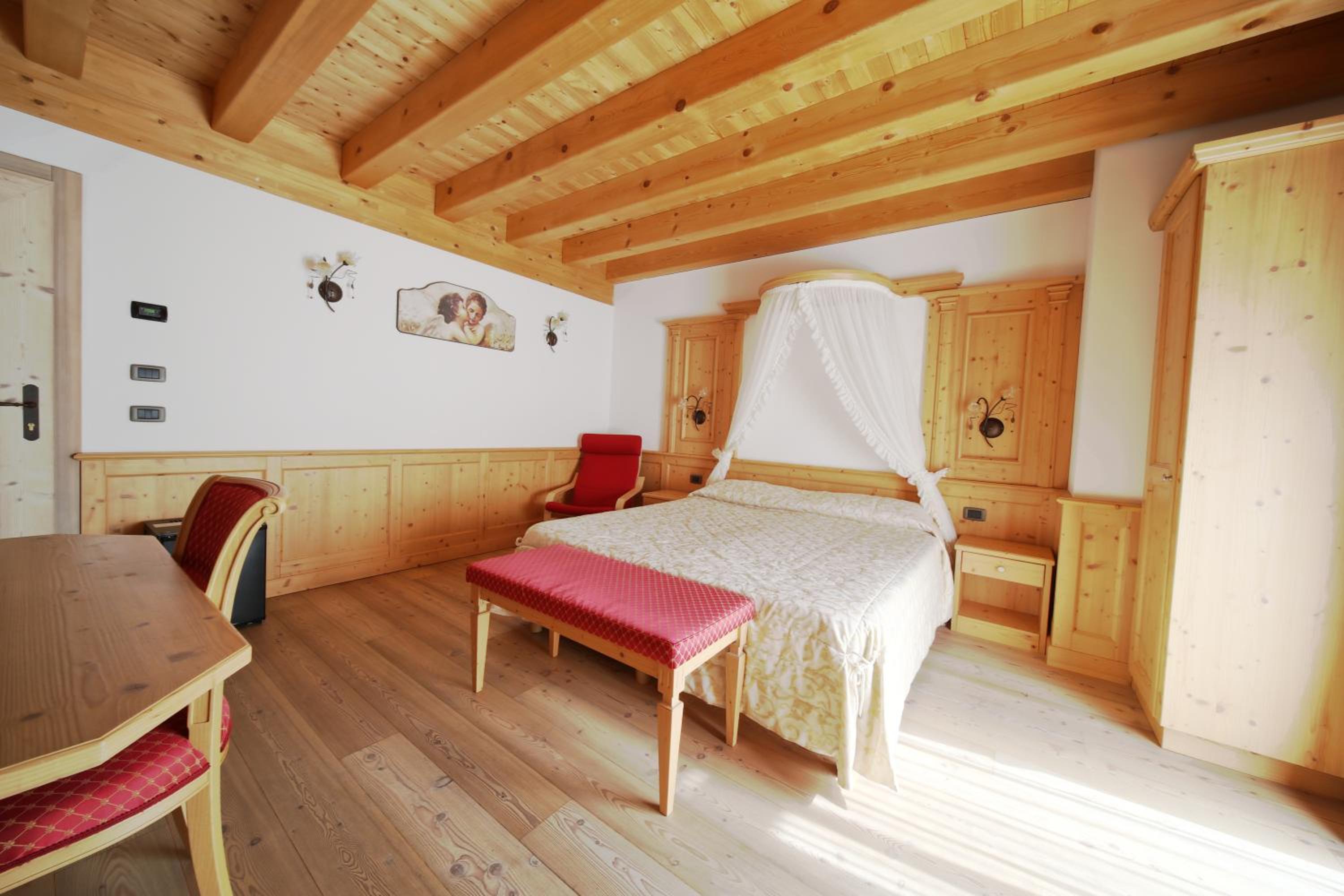Superior Double or Twin Room with Terrace