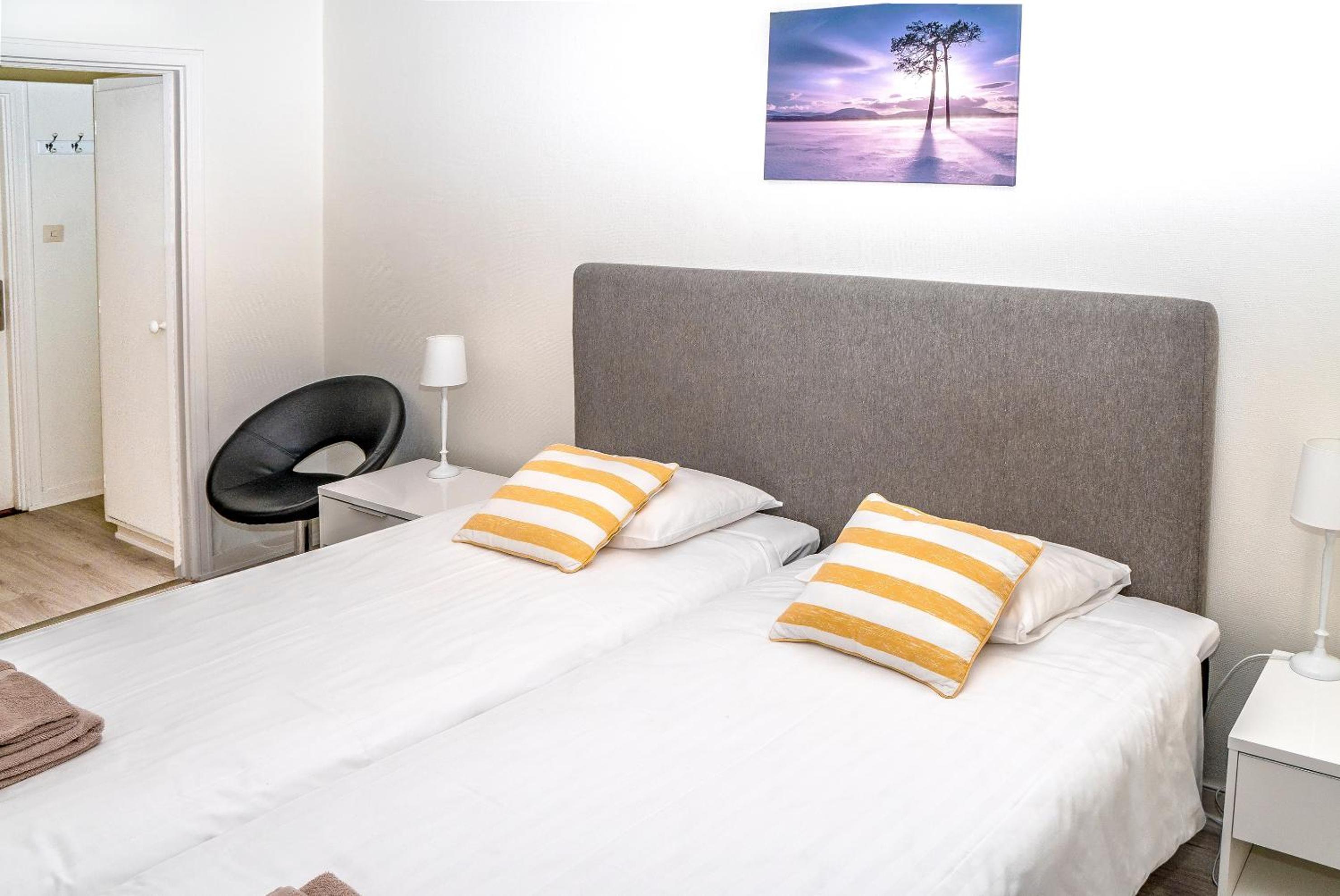 Double Room - Photo 4