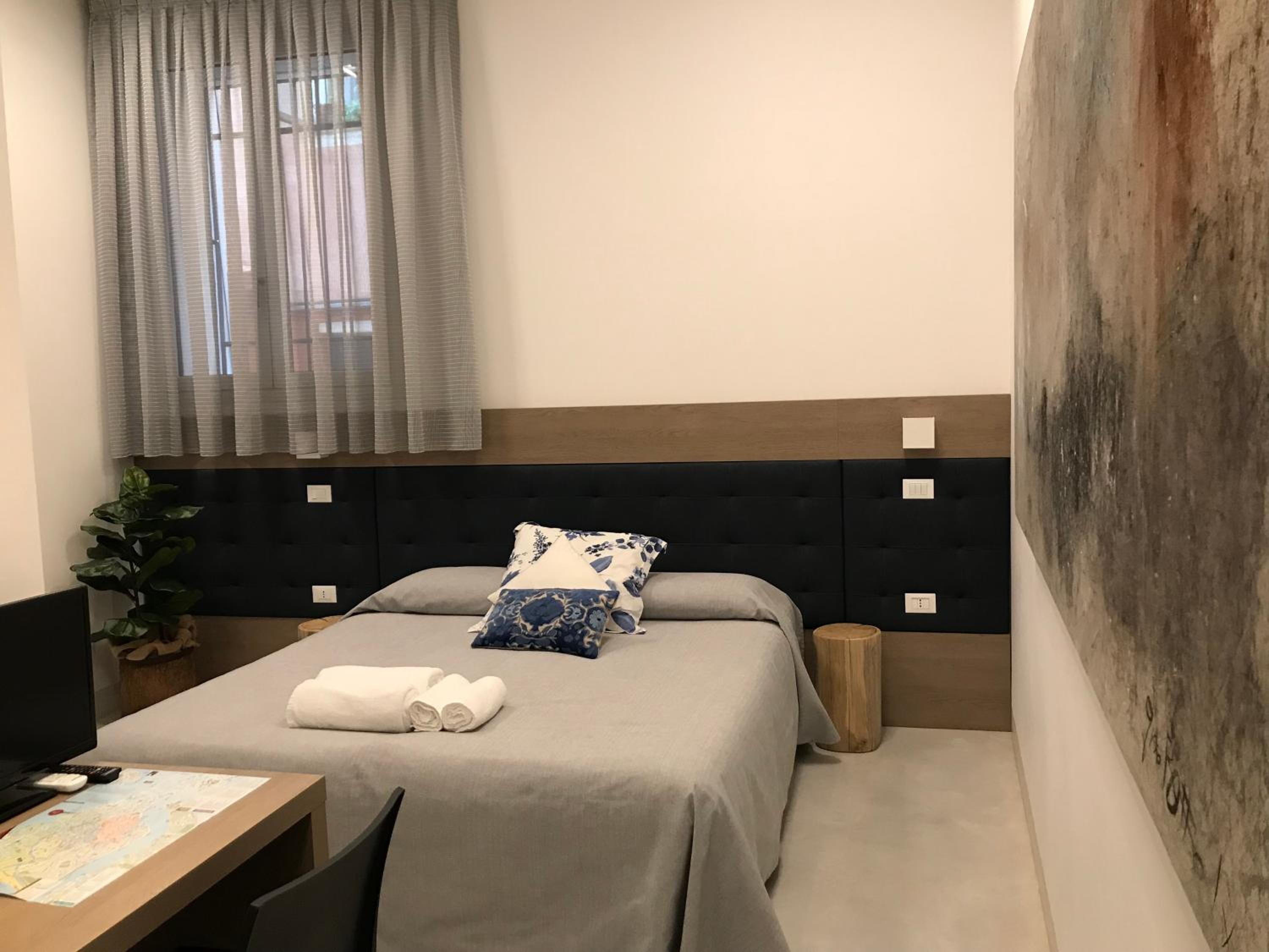 Double or Twin Room photo 3