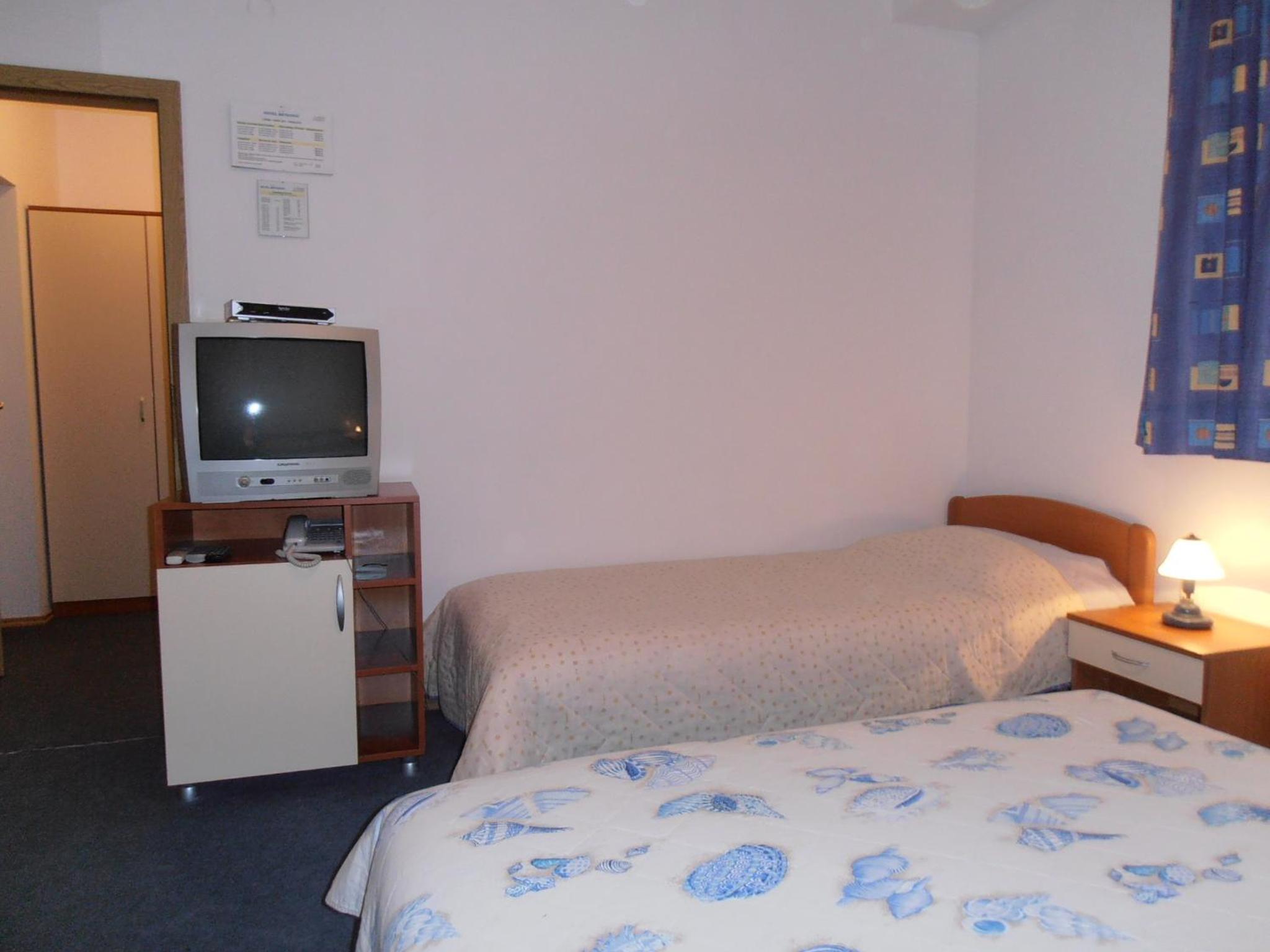 Triple Room - Photo 8