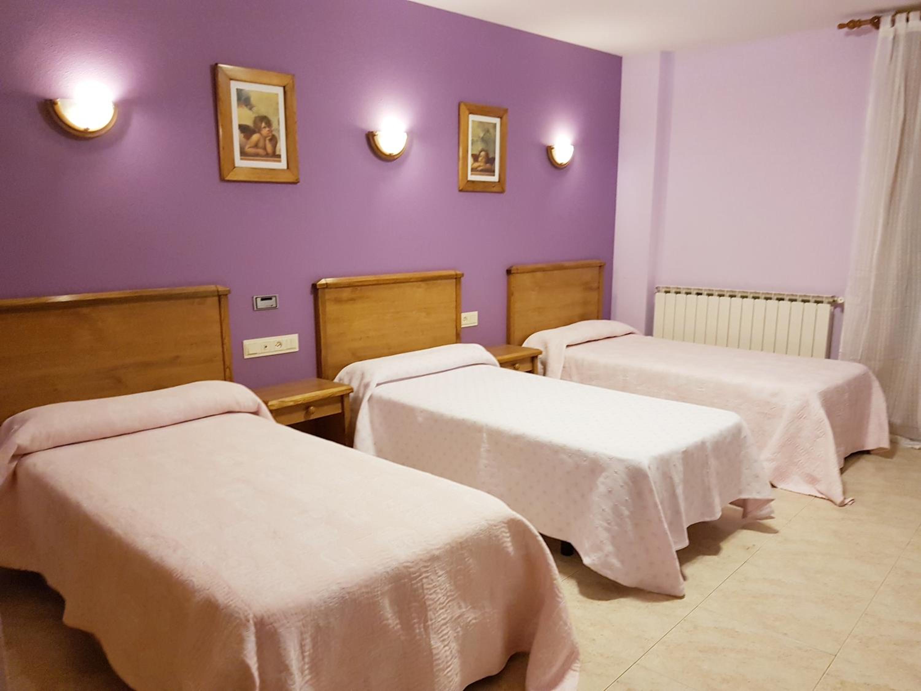 Triple Room - Photo 2