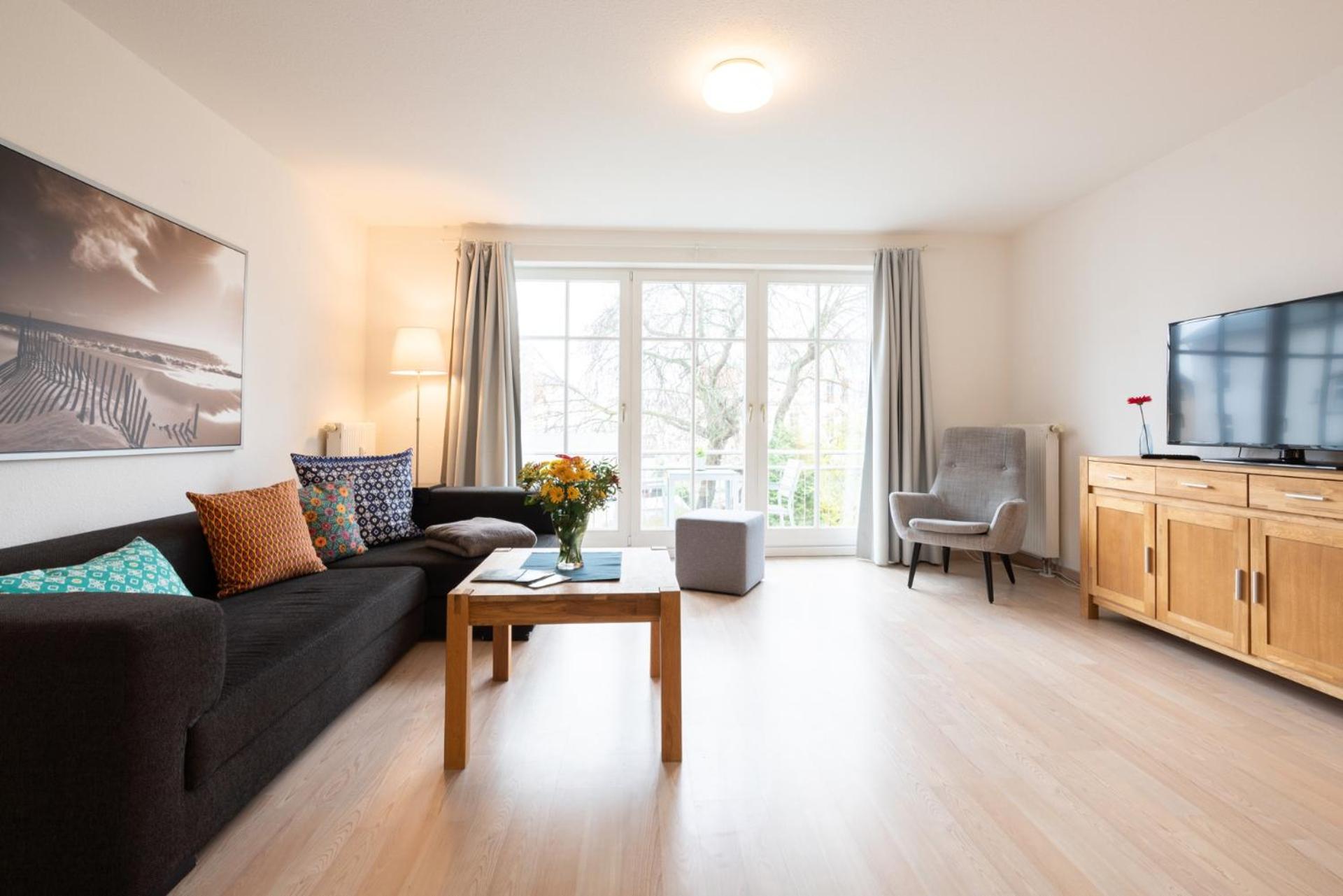 Three-Bedroom Apartment photo 1