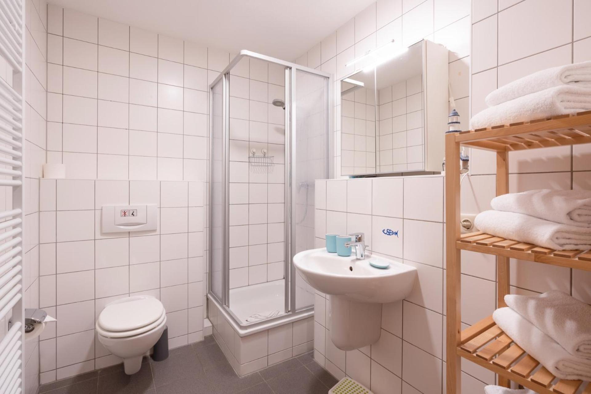 One-Bedroom Apartment with Balcony photo 2