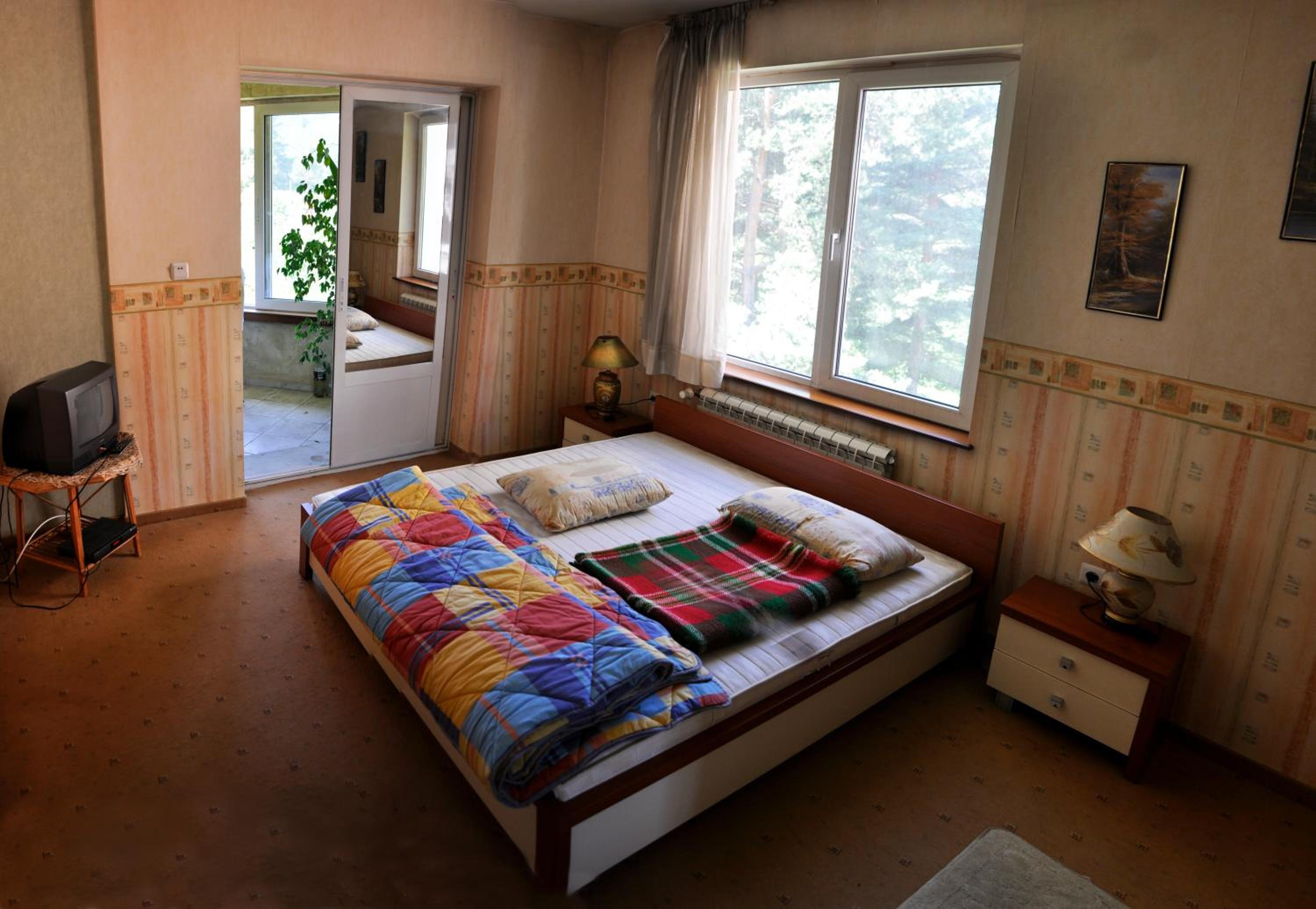 Deluxe Double Room with Shower photo 2