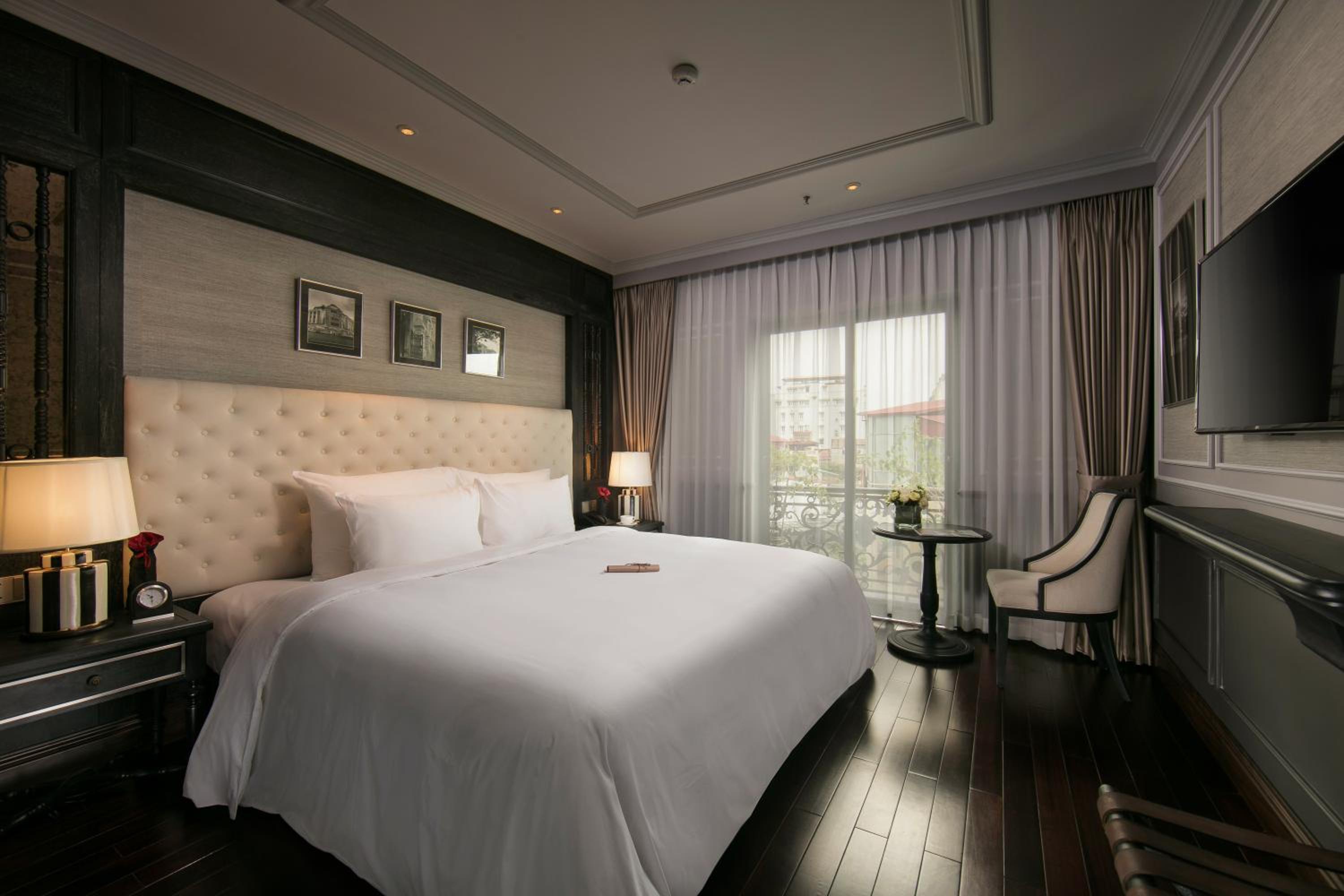 Junior Suite with City View