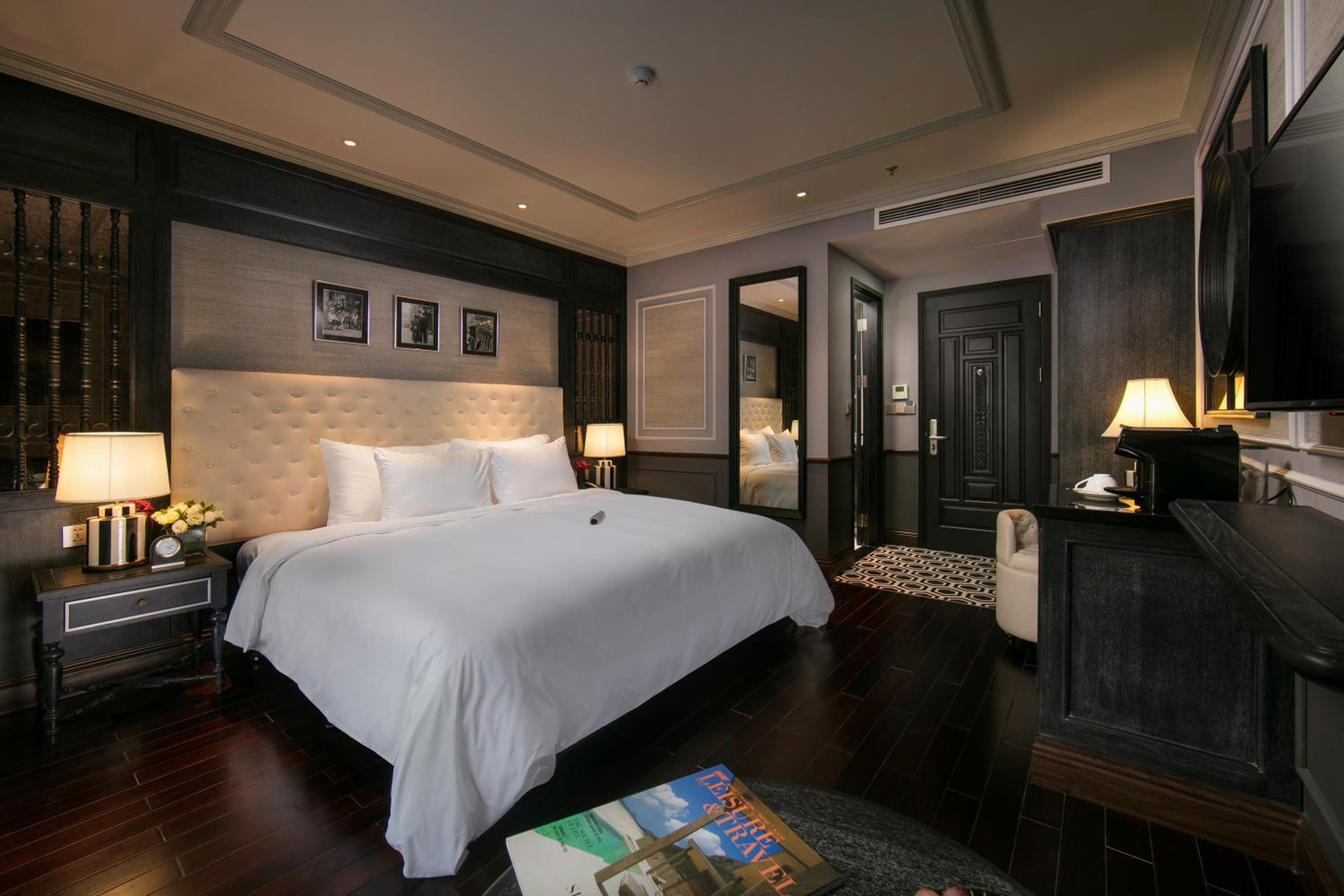 Junior Suite with City View