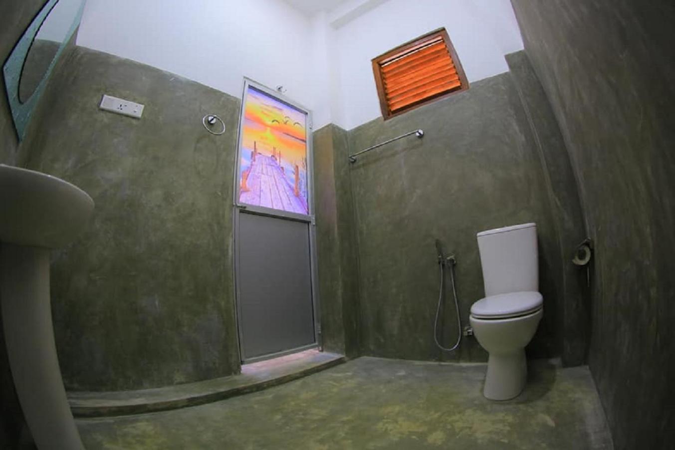 Deluxe Double Room with Balcony photo 2