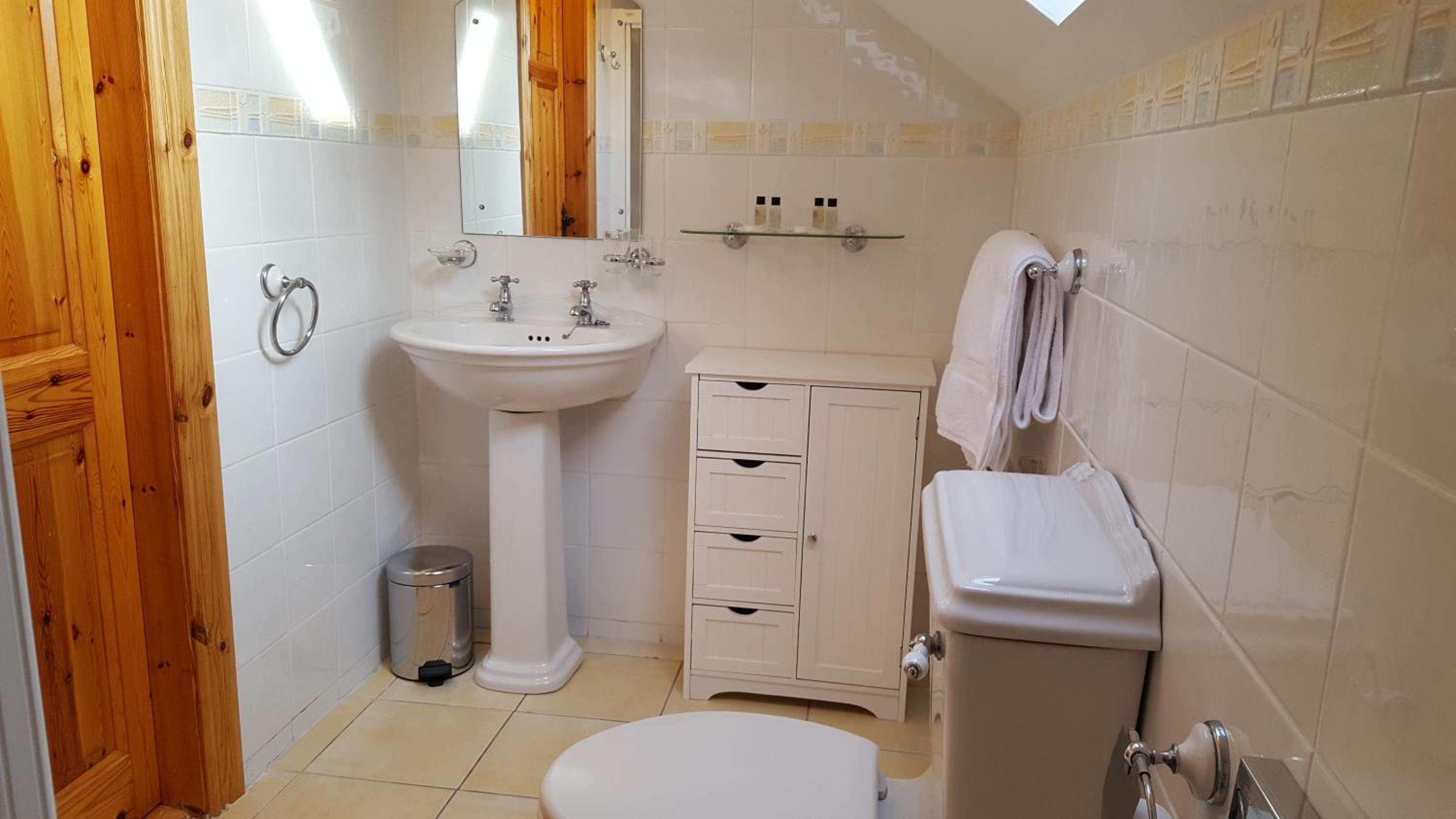 Standard Double Room photo 3