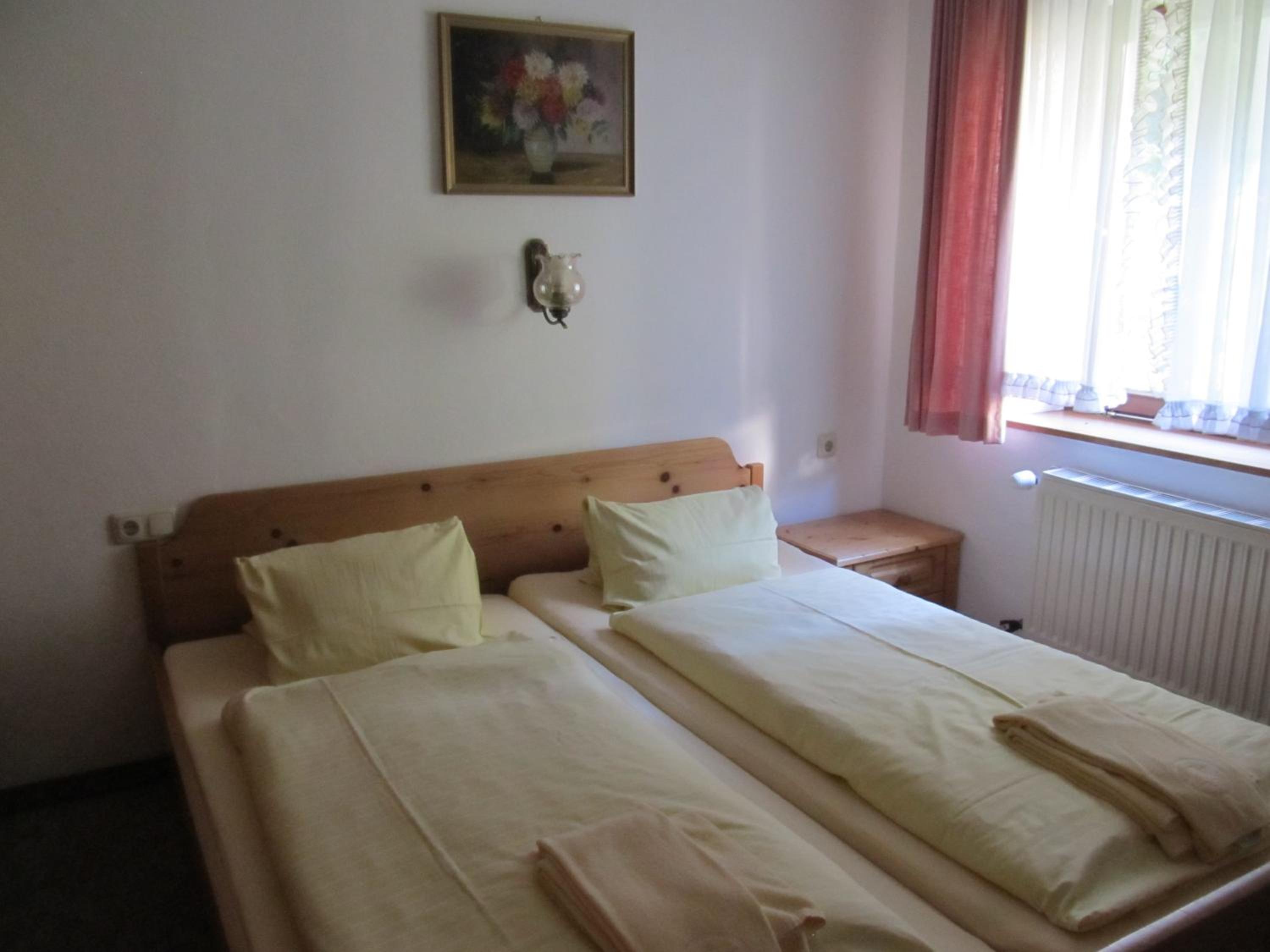 One-Bedroom Apartment with Balcony (3-5 Adults) photo 1