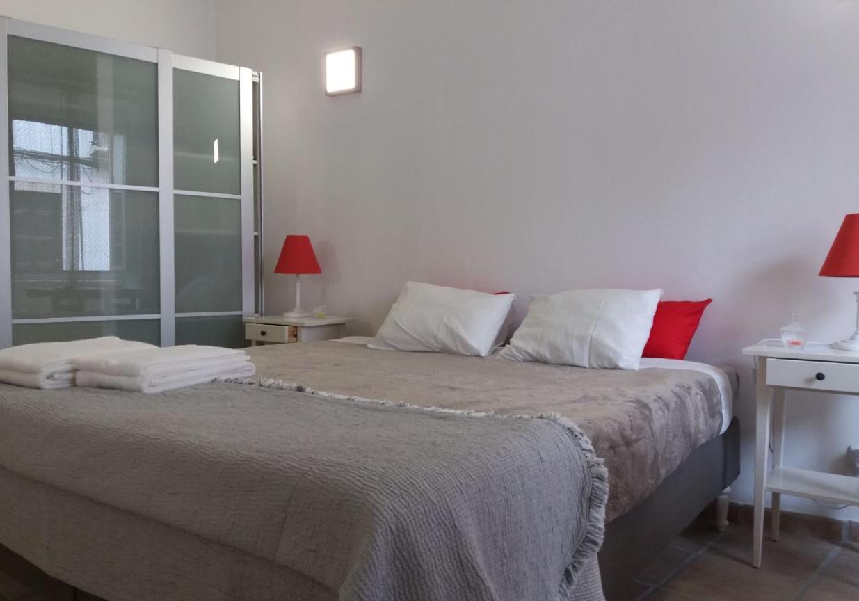 Double or Twin Room with Private Bathroom - Photo 1
