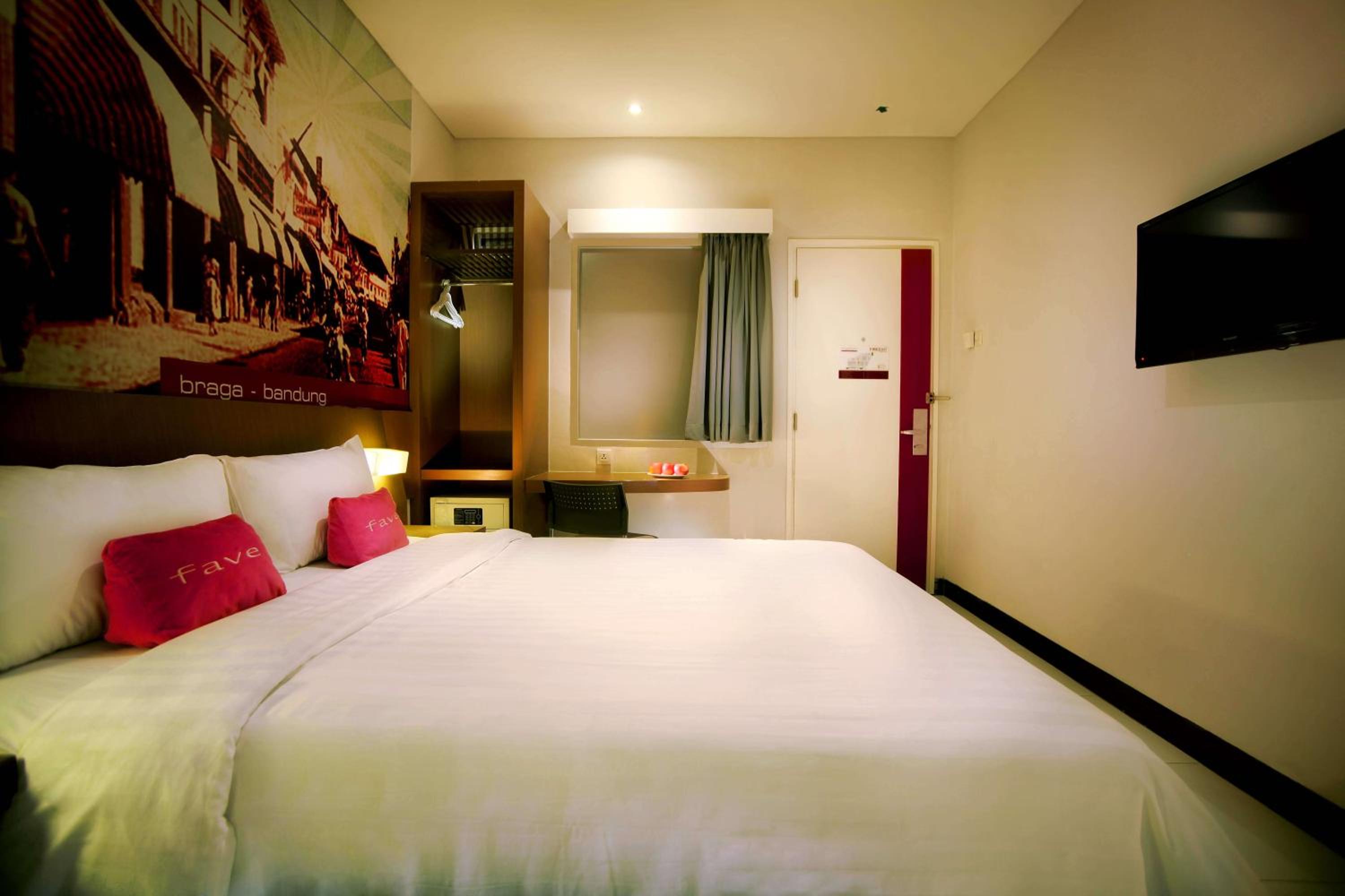 Standard Room photo 2