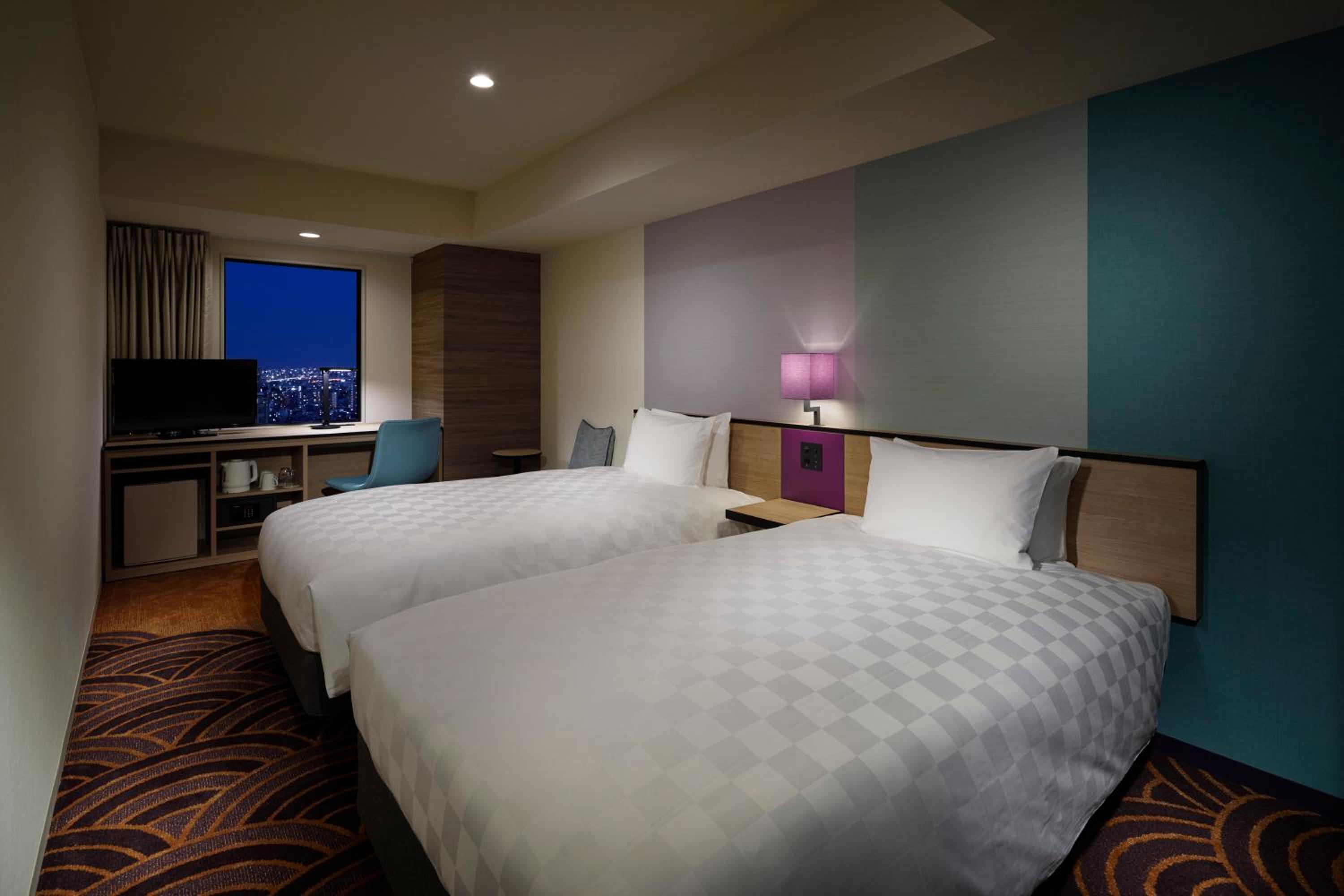 Twin Room Non-Smoking 26-32nd Floor  photo 1